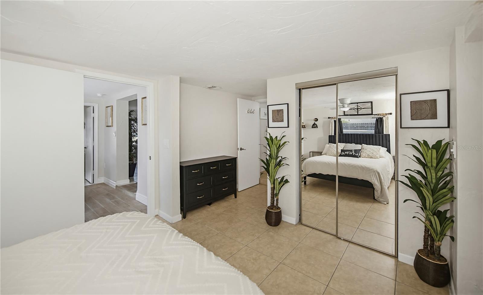 1050 OLYMPIA RD, VENICE, FL, 34293