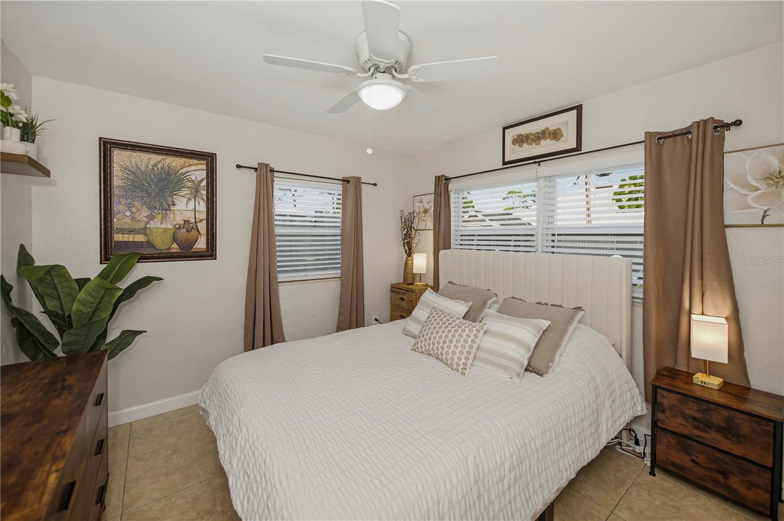 1050 OLYMPIA RD, VENICE, FL, 34293
