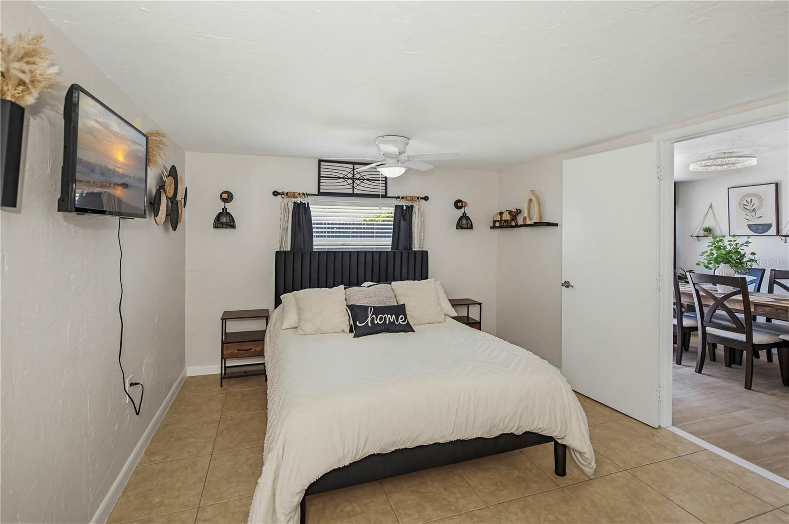 1050 OLYMPIA RD, VENICE, FL, 34293