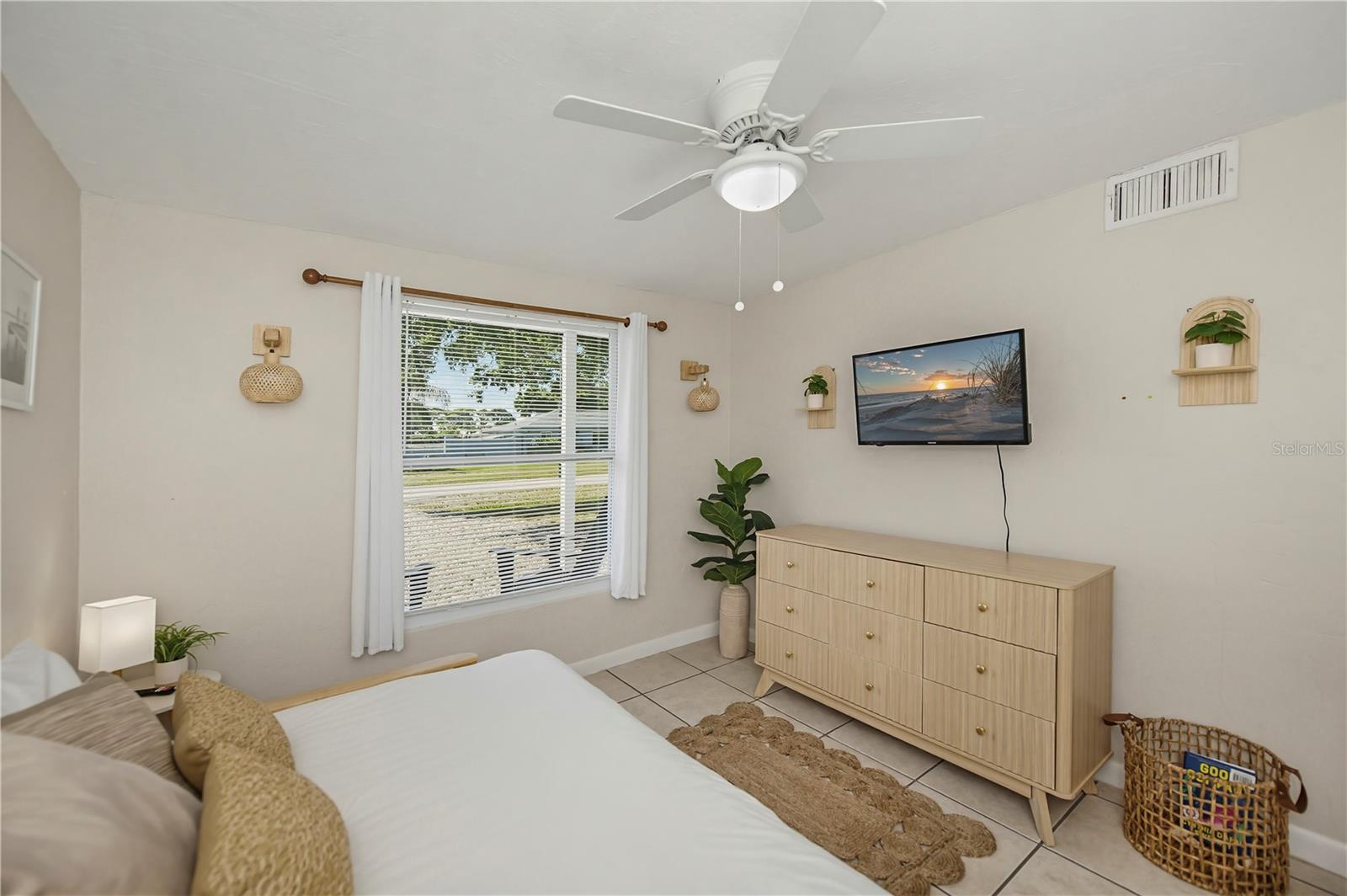 1050 OLYMPIA RD, VENICE, FL, 34293