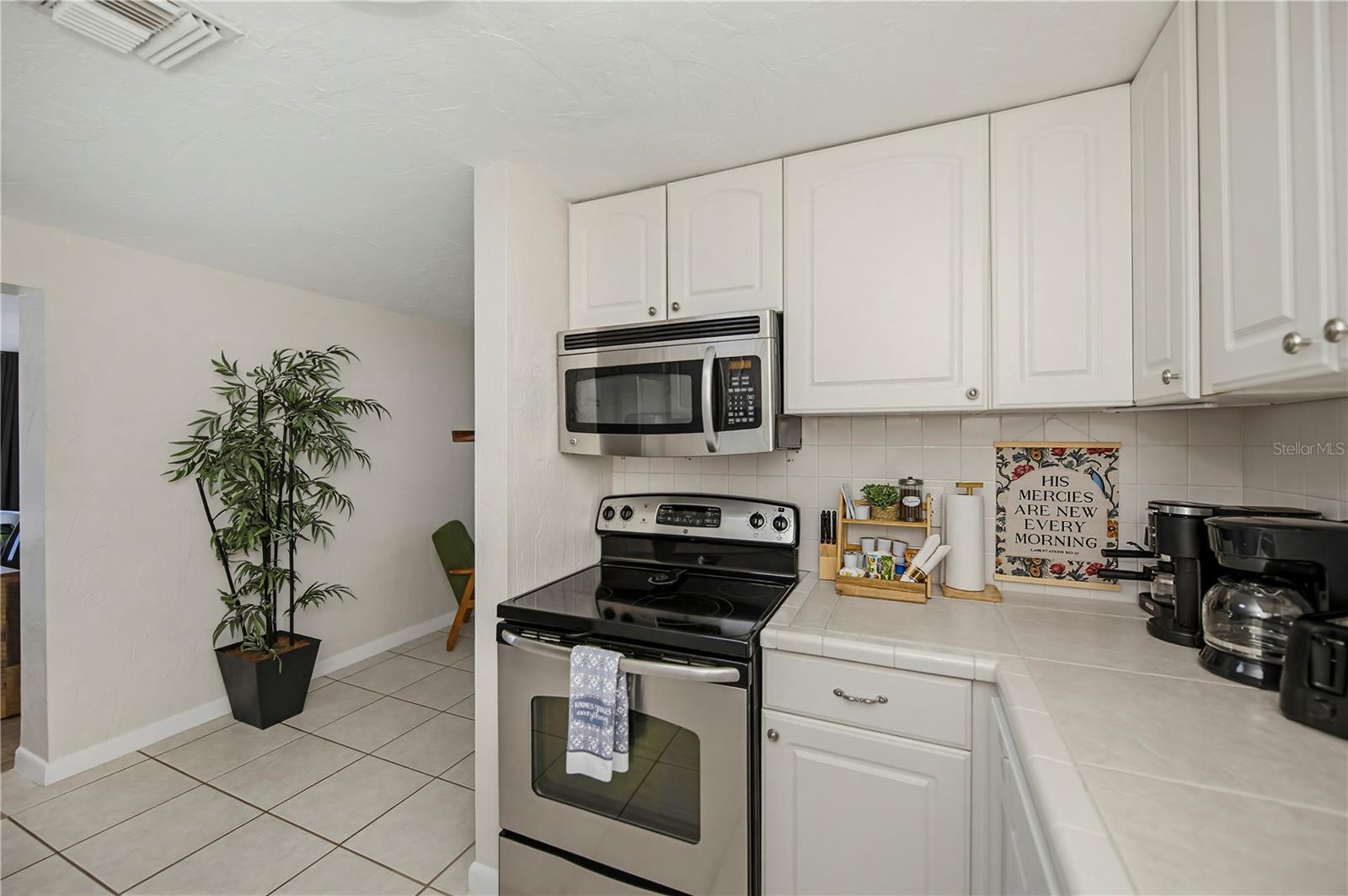 1050 OLYMPIA RD, VENICE, FL, 34293