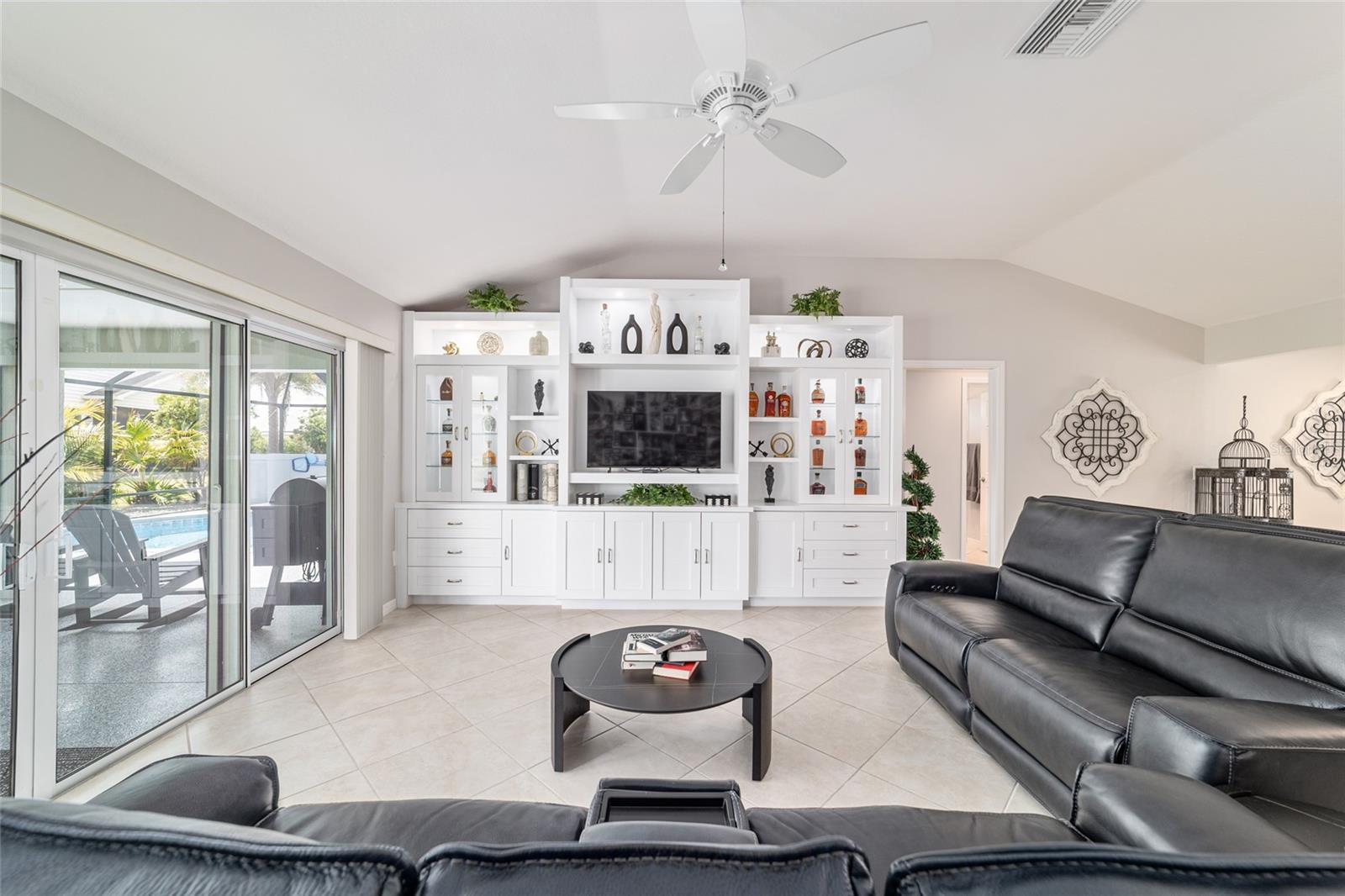 3285 DRESSENDORFER DR, THE VILLAGES, FL, 32163