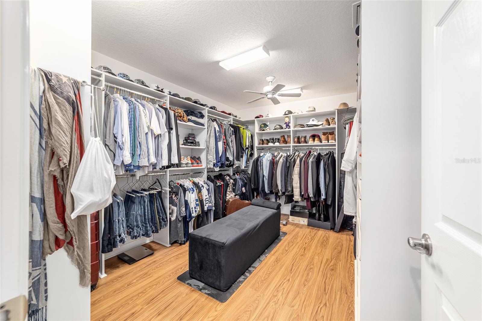 3285 DRESSENDORFER DR, THE VILLAGES, FL, 32163