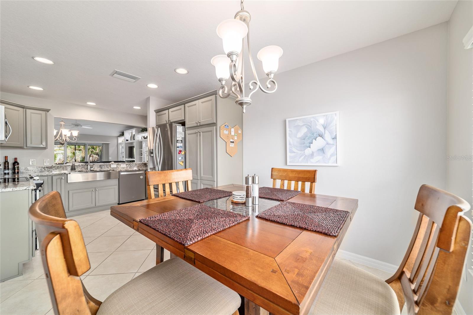 3285 DRESSENDORFER DR, THE VILLAGES, FL, 32163