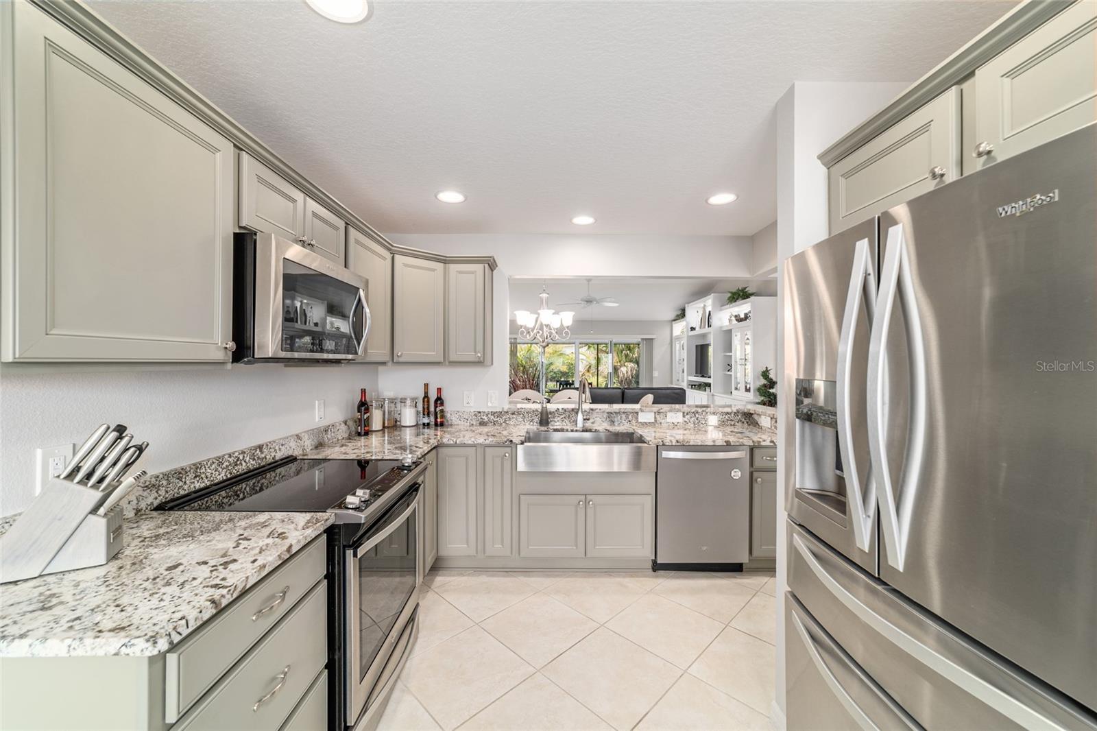 3285 DRESSENDORFER DR, THE VILLAGES, FL, 32163