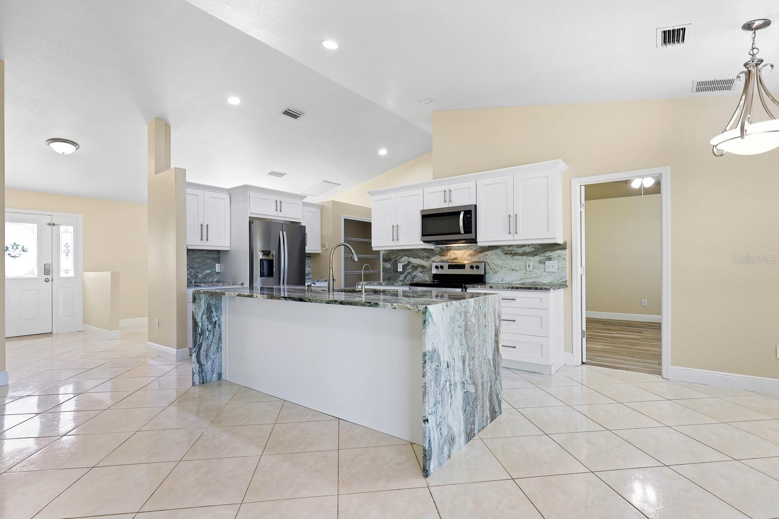 6447 CLAIR SHORE DR, APOLLO BEACH, FL, 33572