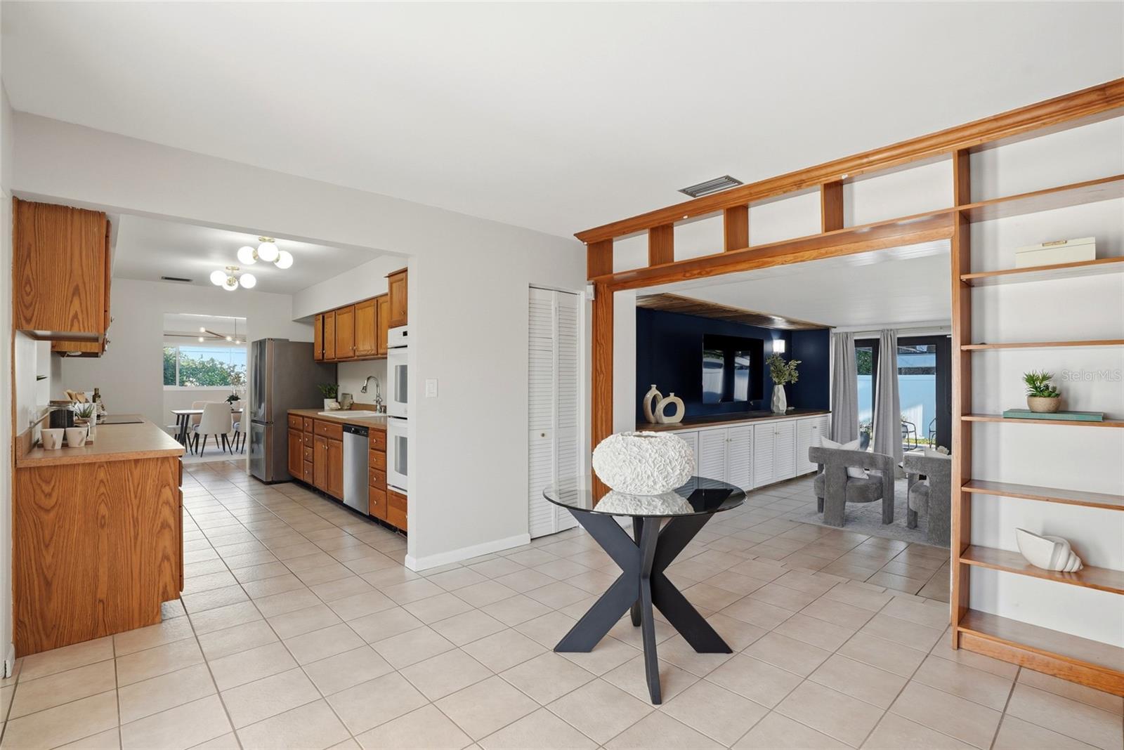 6900 10TH AVE N, ST PETERSBURG, FL, 33710