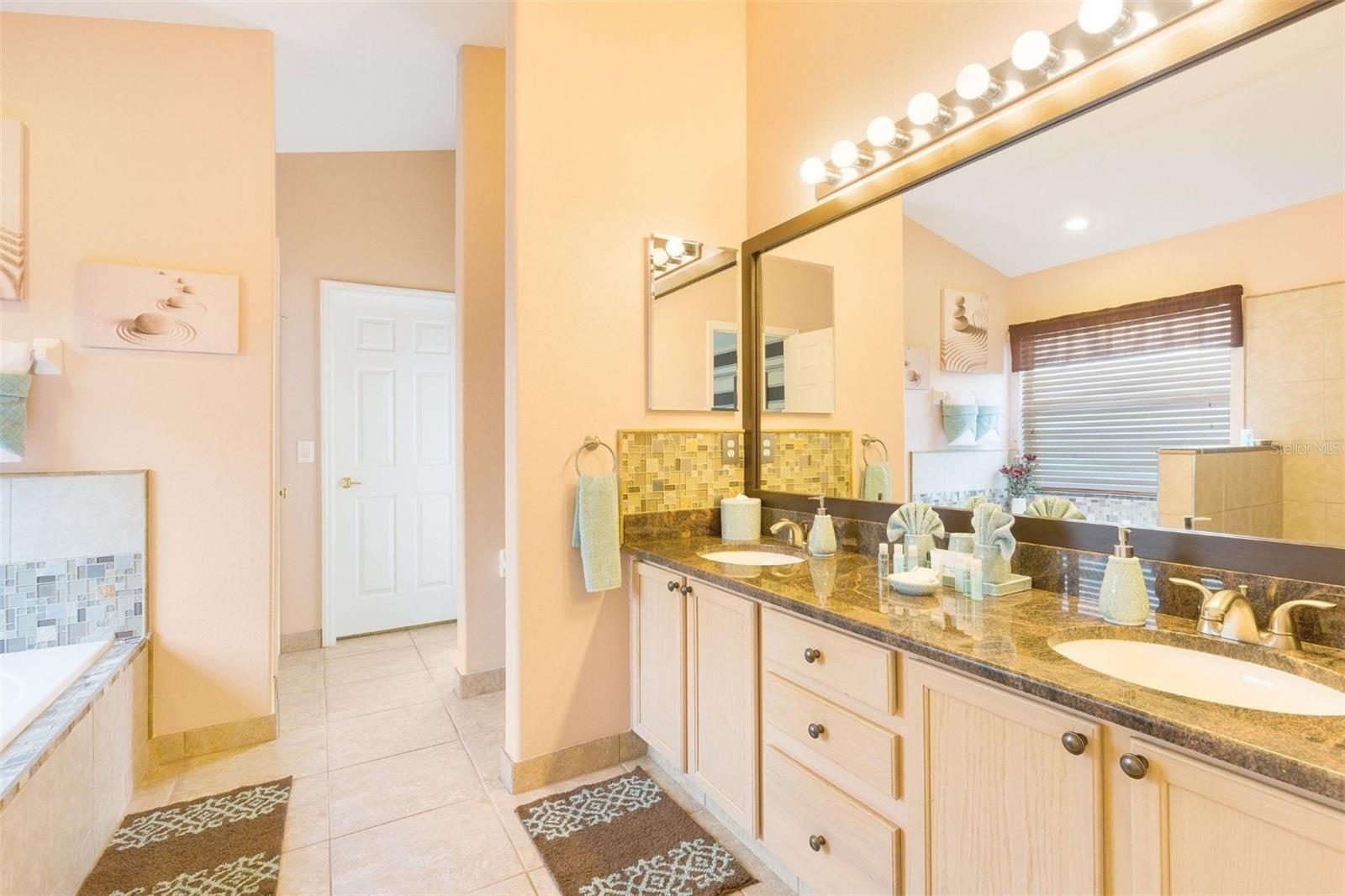 2672 AUTUMN CREEK CIR, KISSIMMEE, FL, 34747