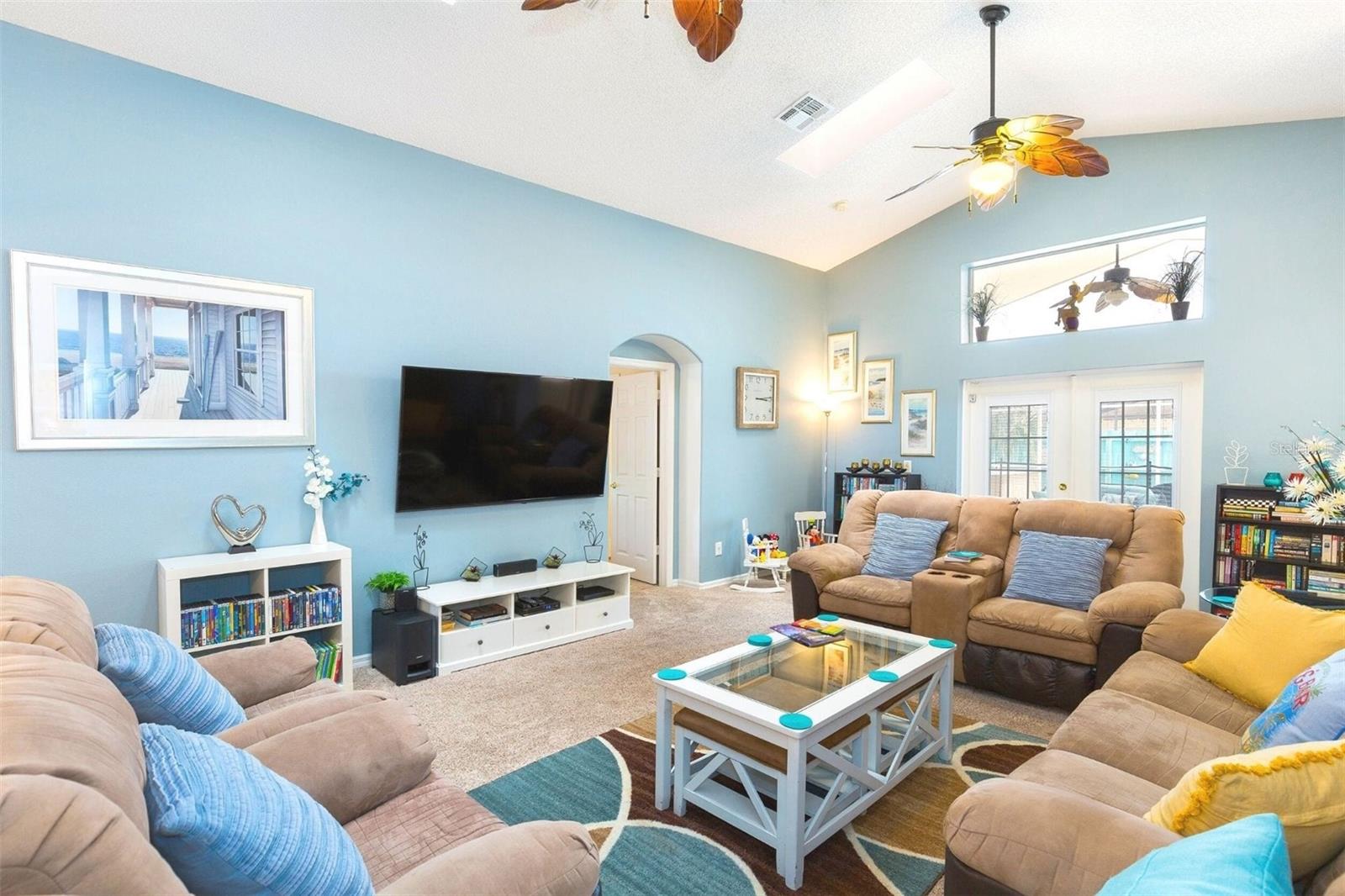 2672 AUTUMN CREEK CIR, KISSIMMEE, FL, 34747
