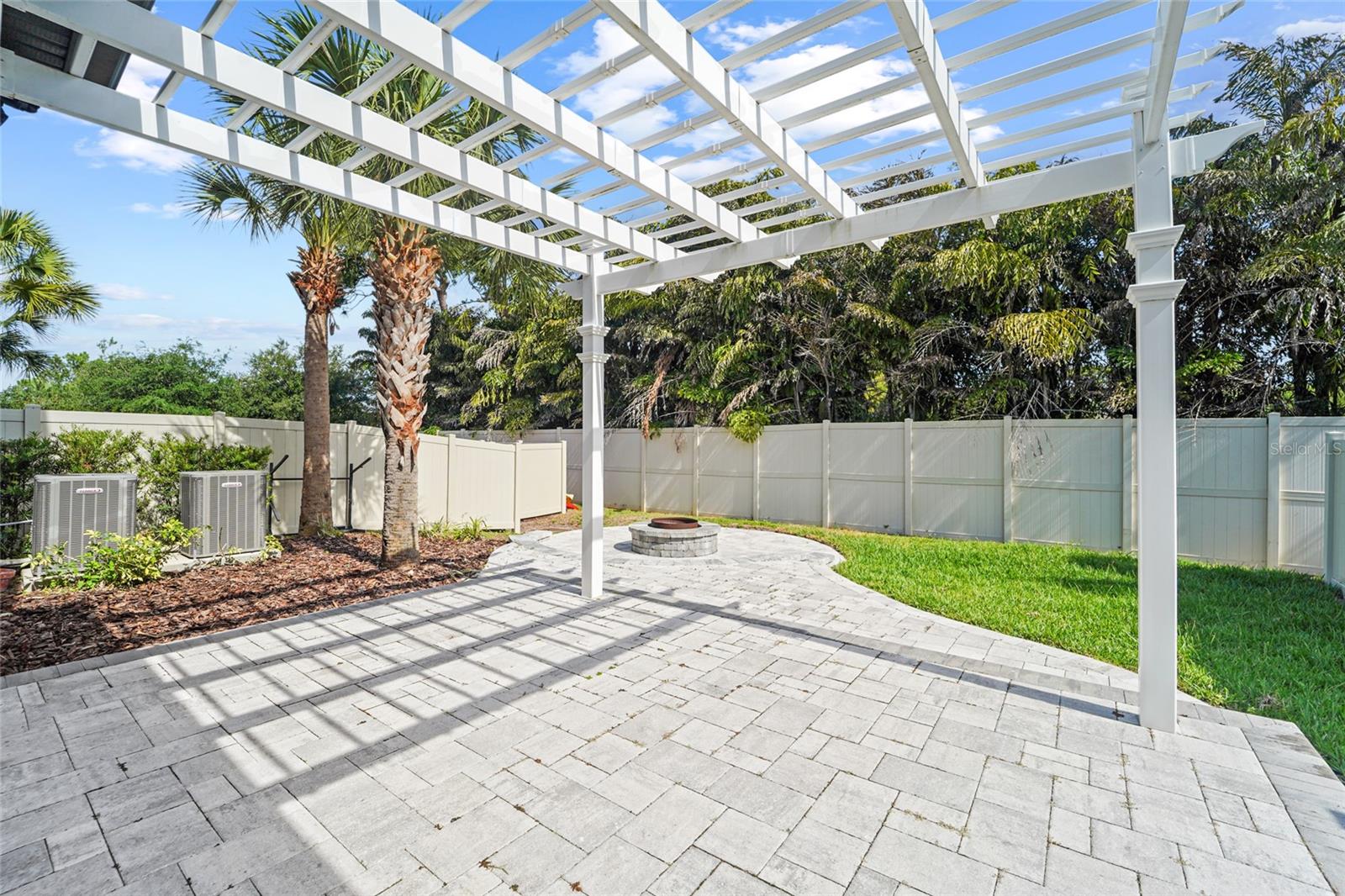8903 ARABELLA LN, SEMINOLE, FL, 33777