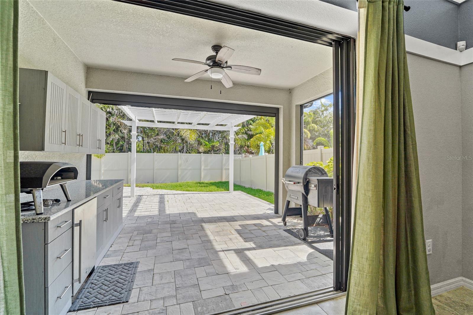 8903 ARABELLA LN, SEMINOLE, FL, 33777