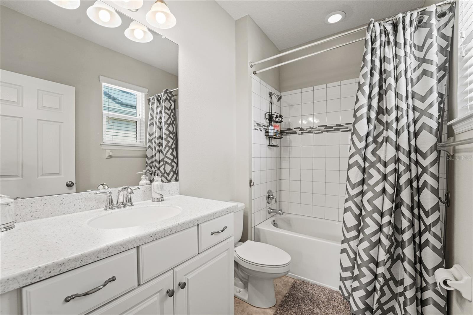 8903 ARABELLA LN, SEMINOLE, FL, 33777