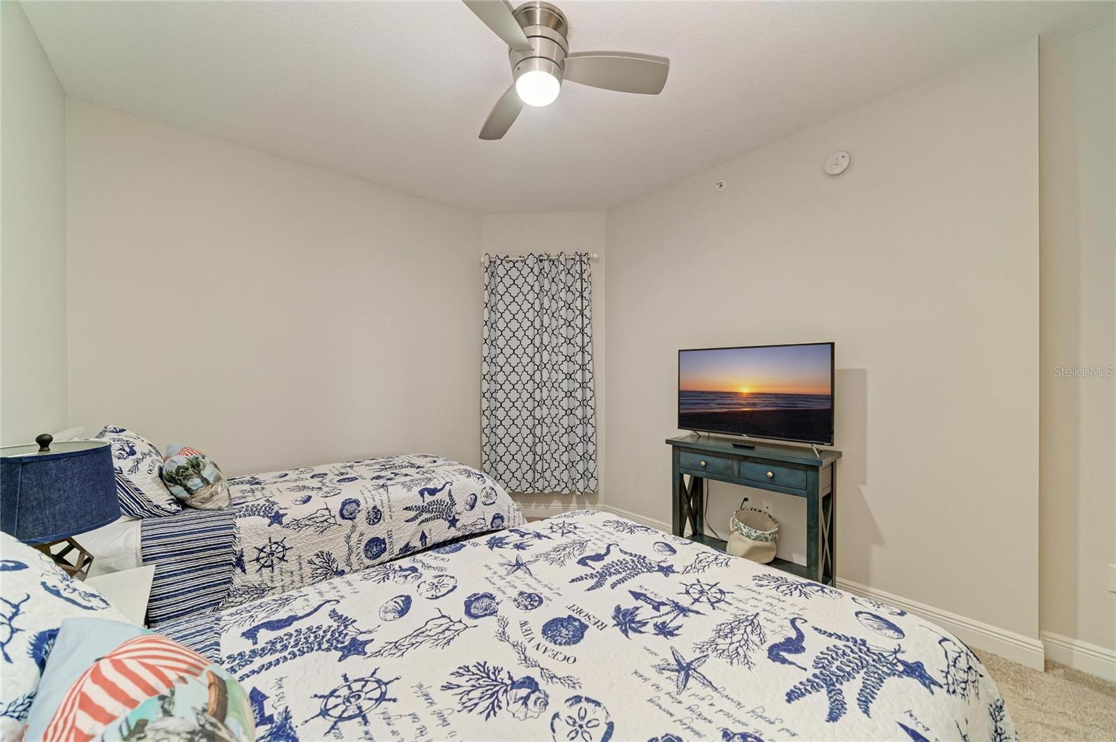 392 ARUBA CIR #102, BRADENTON, FL, 34209
