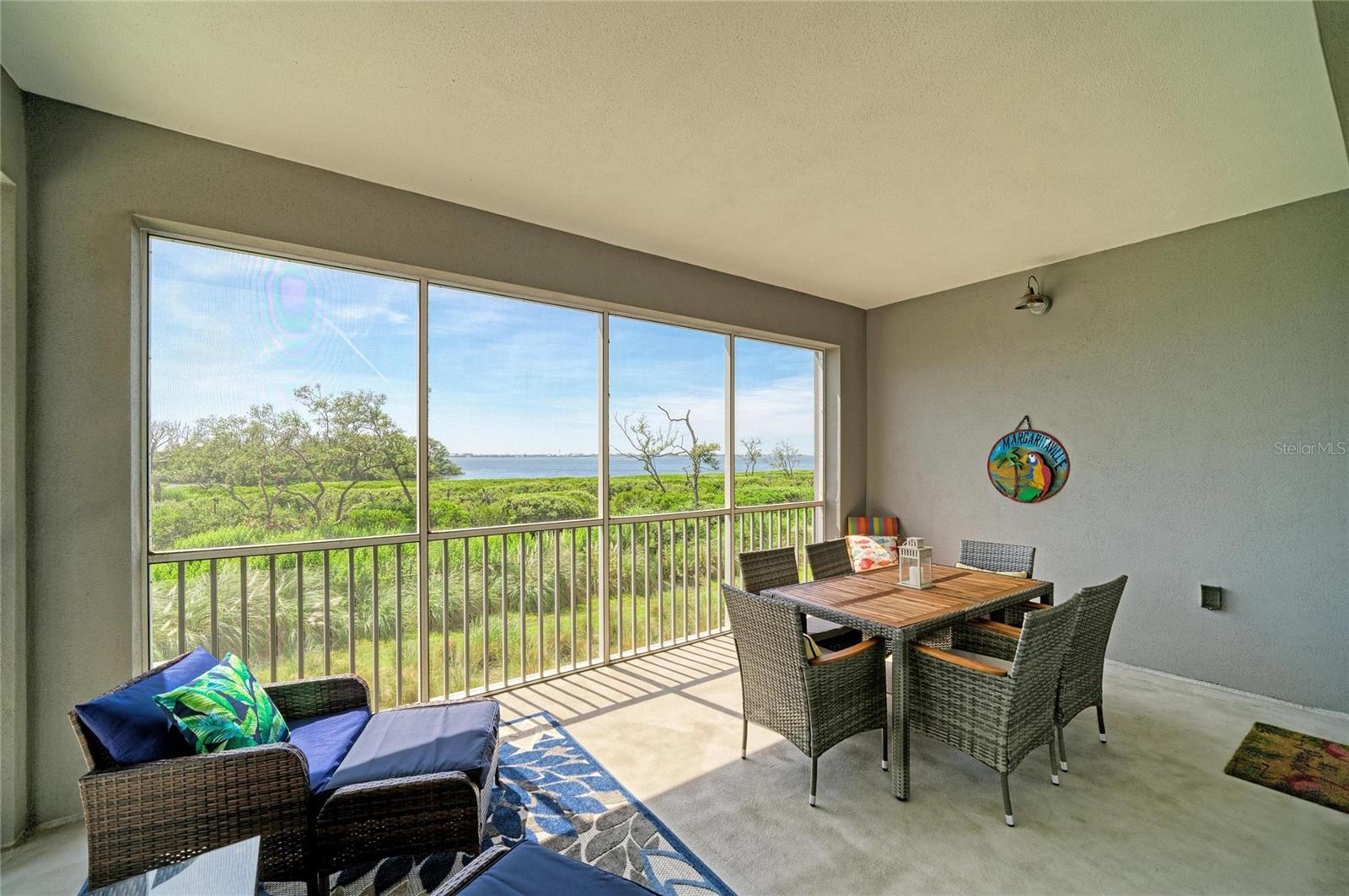 392 ARUBA CIR #102, BRADENTON, FL, 34209
