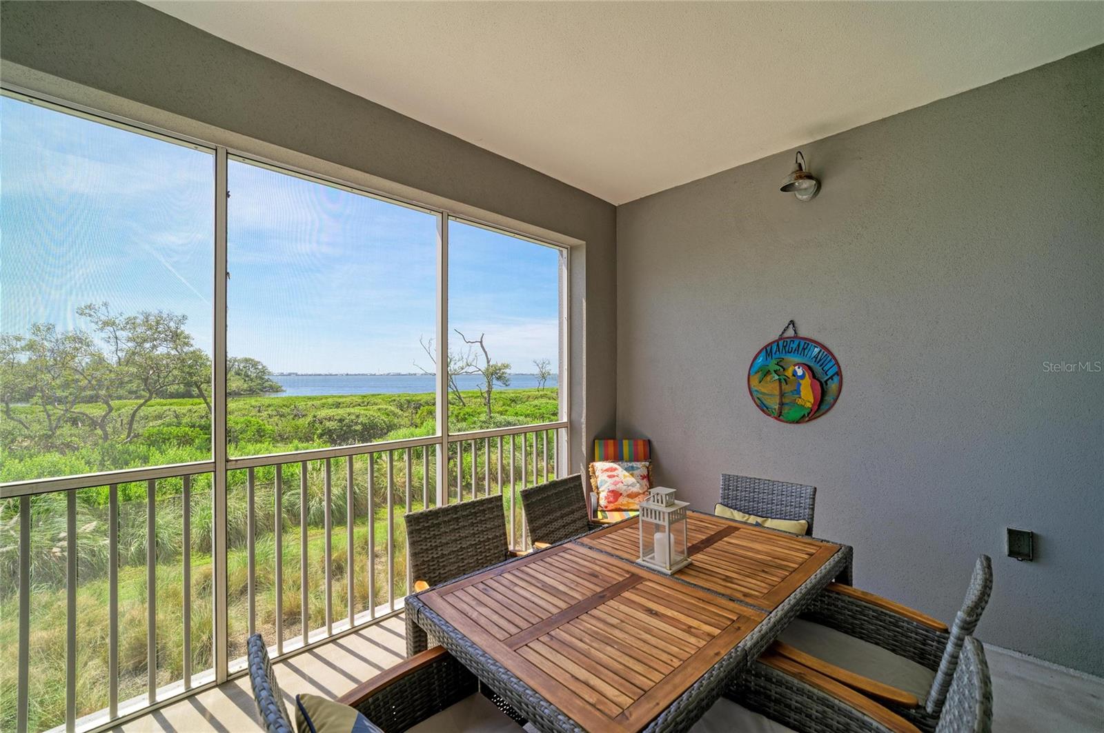392 ARUBA CIR #102, BRADENTON, FL, 34209
