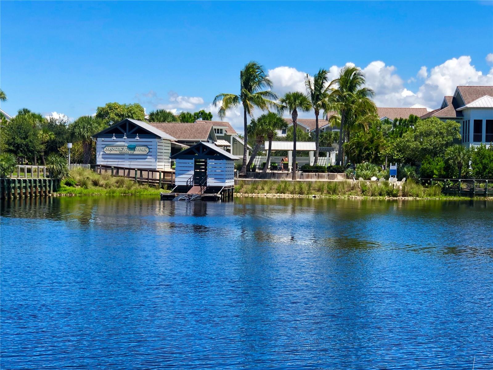 392 ARUBA CIR #102, BRADENTON, FL, 34209