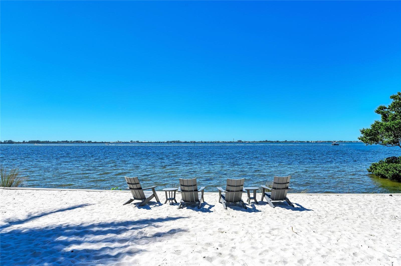 392 ARUBA CIR #102, BRADENTON, FL, 34209