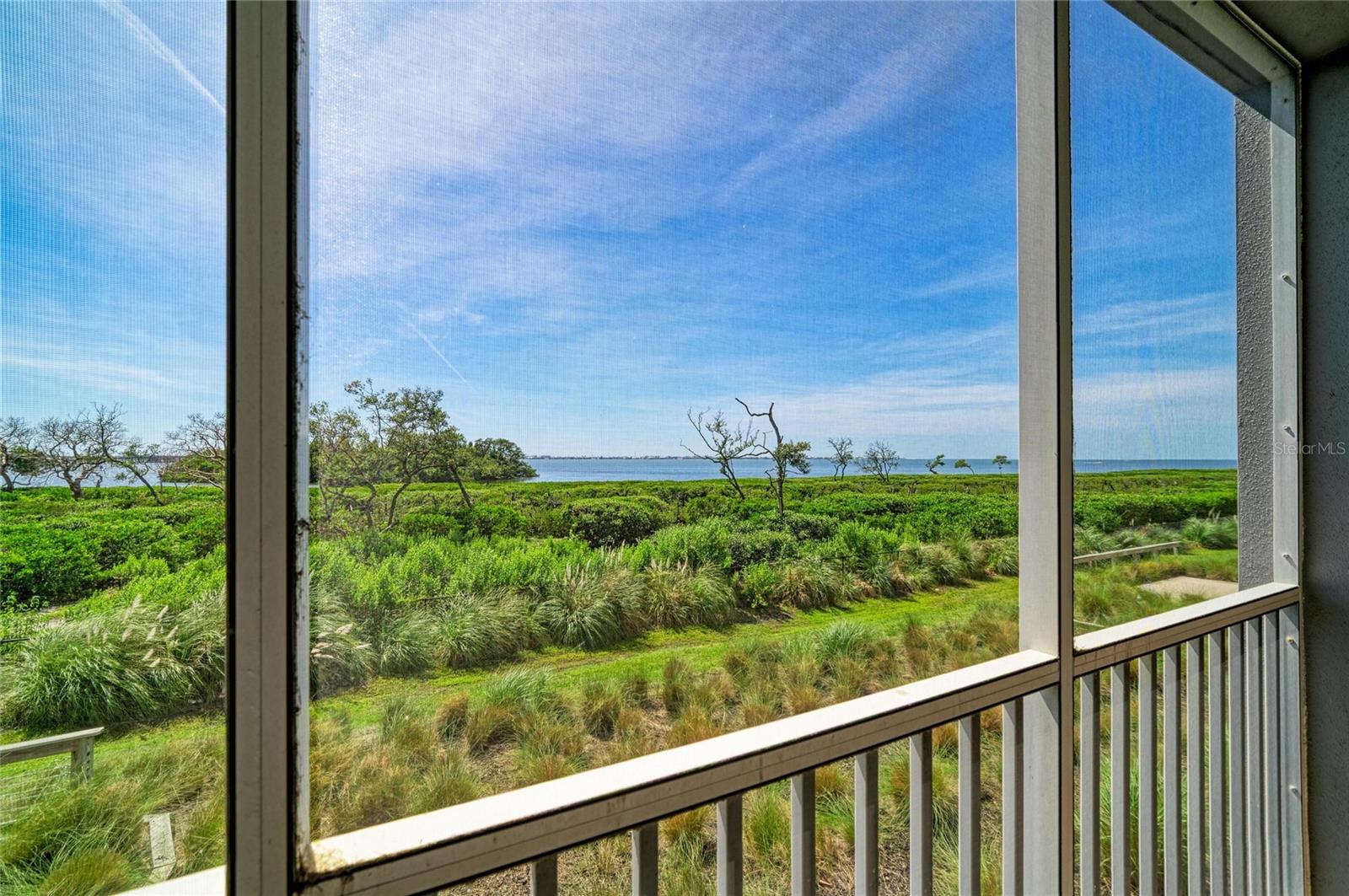 392 ARUBA CIR #102, BRADENTON, FL, 34209