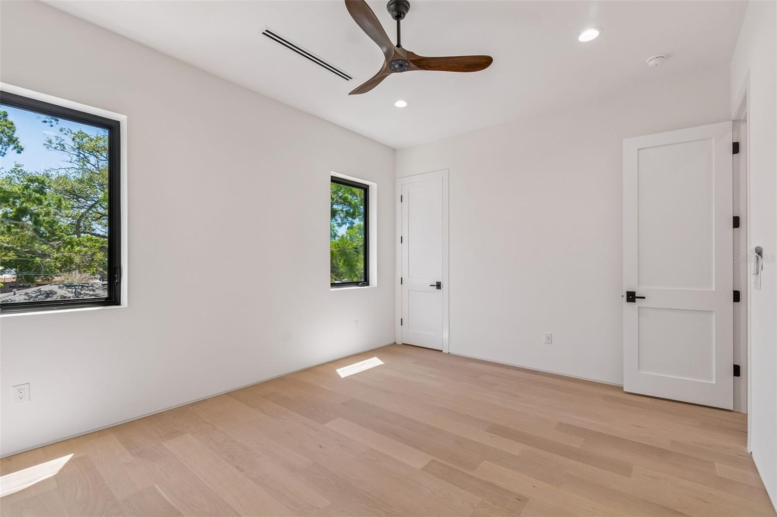 206 S TREASURE DR, TAMPA, FL, 33609