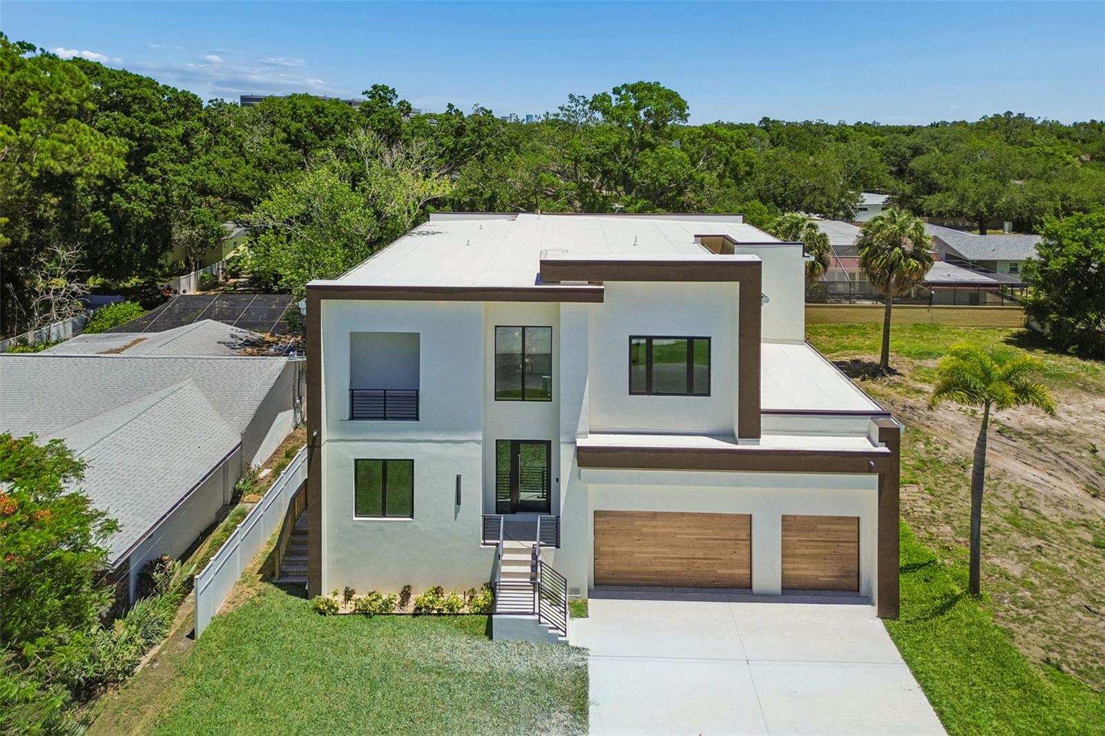 206 S TREASURE DR, TAMPA, FL, 33609