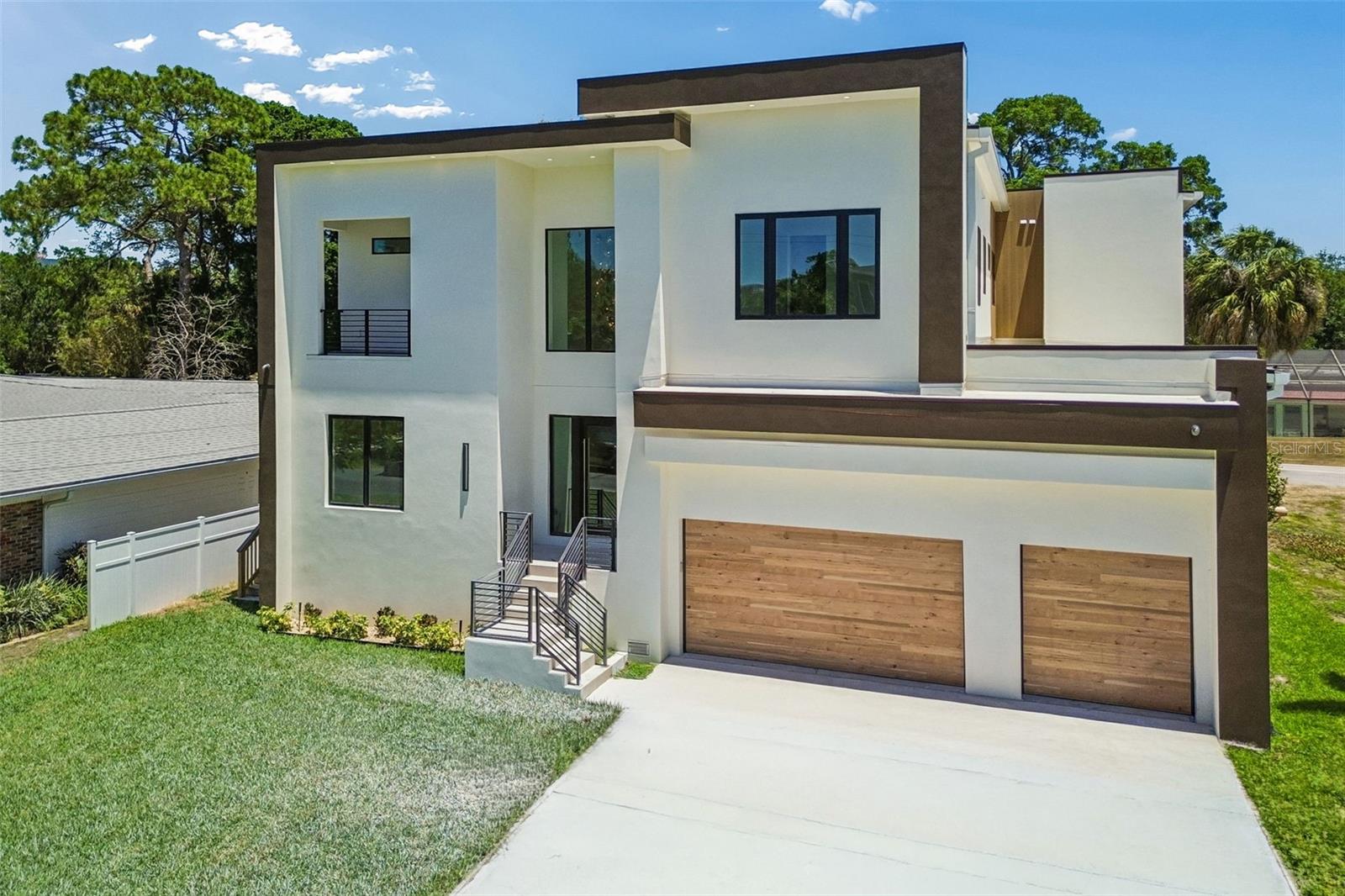 206 S TREASURE DR, TAMPA, FL, 33609