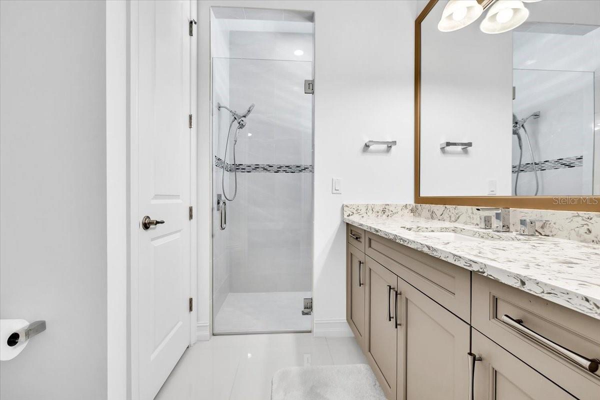 16306 DAYSAILOR TRL, LAKEWOOD RANCH, FL, 34202