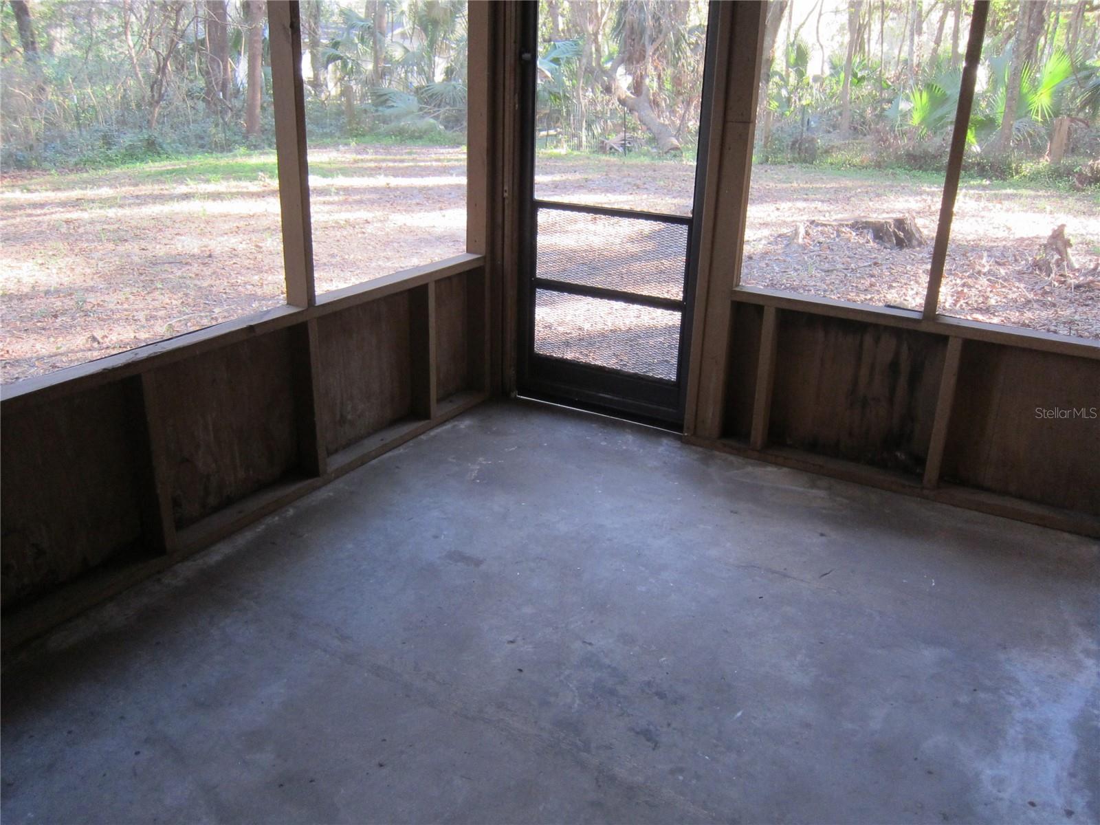 208 NE 7 PL #A, MICANOPY, FL, 32667