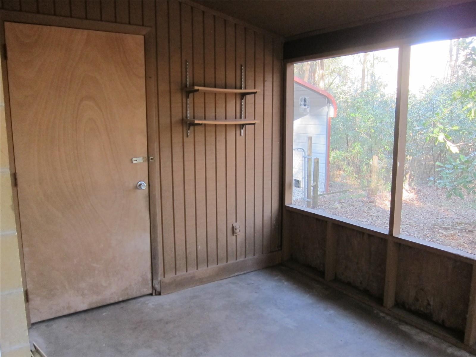 208 NE 7 PL #A, MICANOPY, FL, 32667