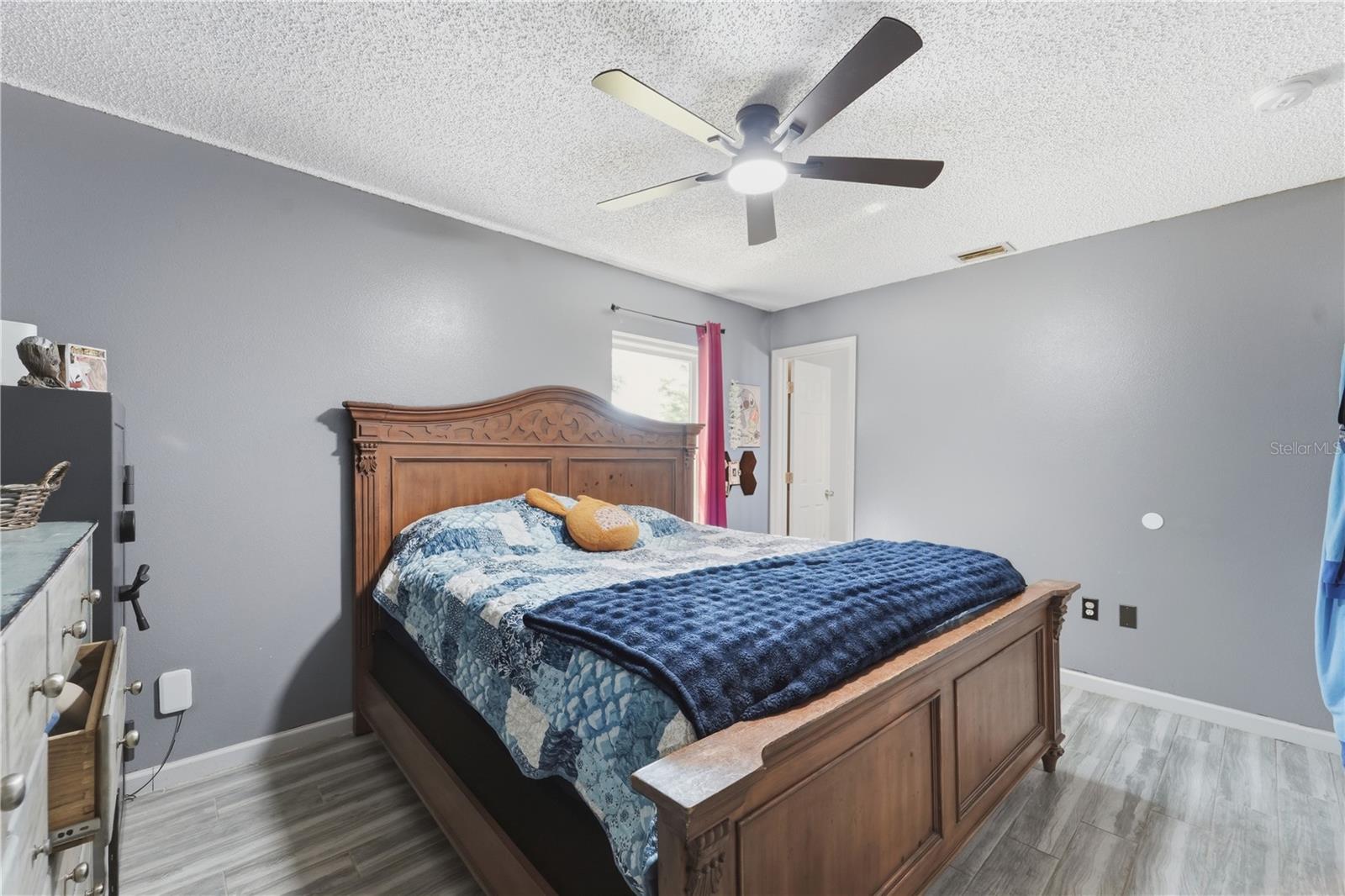 215 WALNUT AVE, ORANGE CITY, FL, 32763