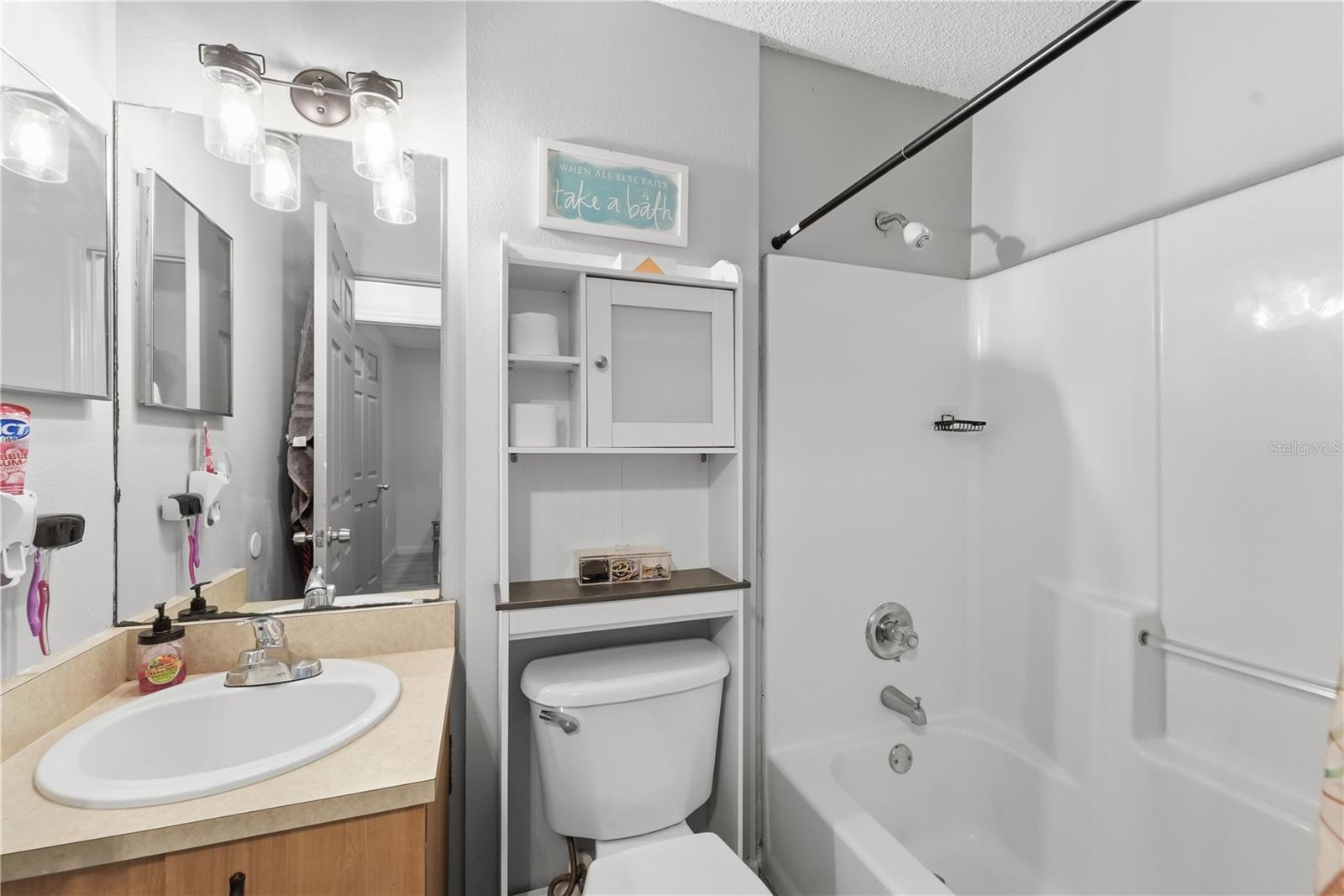 215 WALNUT AVE, ORANGE CITY, FL, 32763