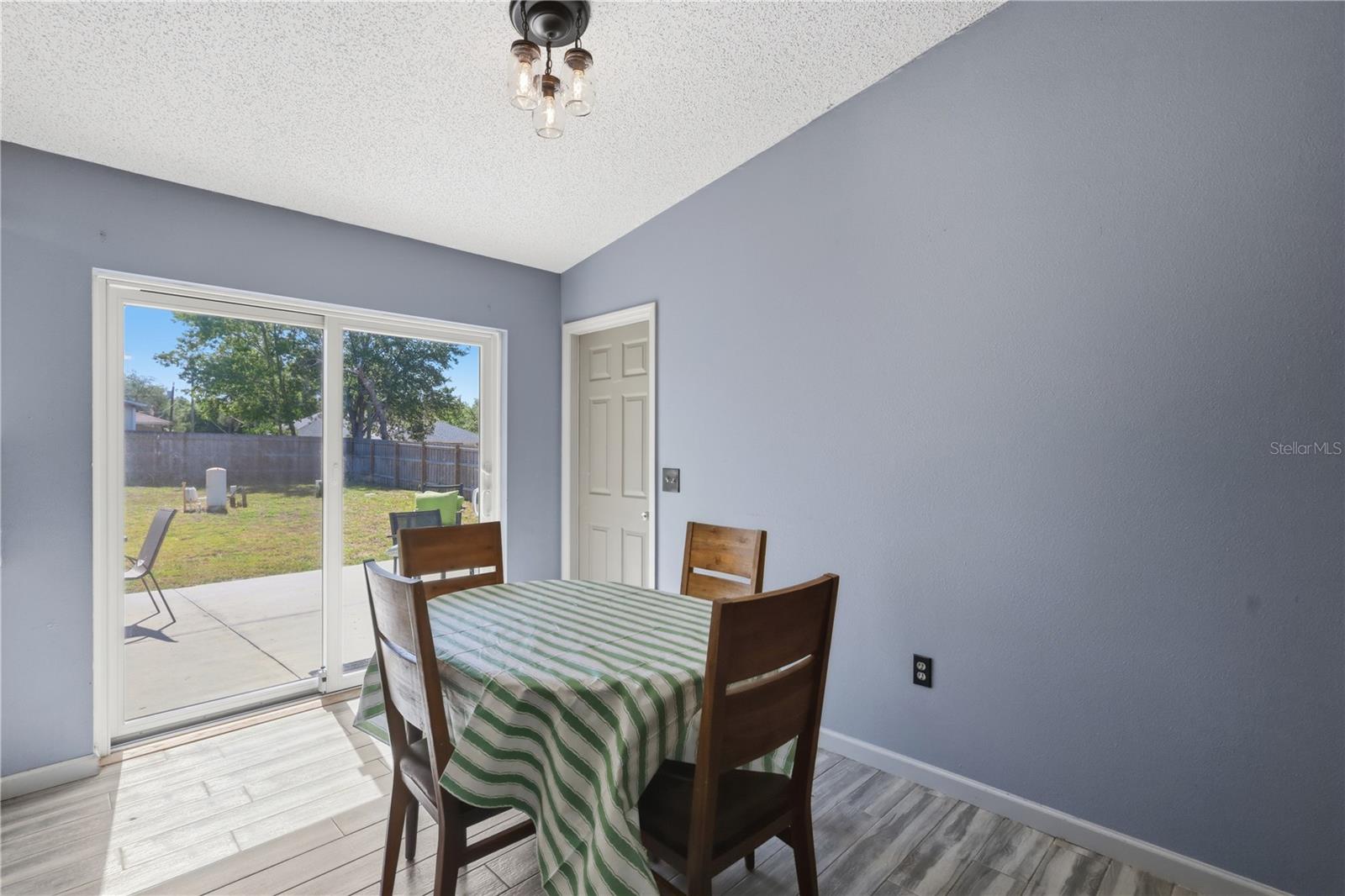 215 WALNUT AVE, ORANGE CITY, FL, 32763