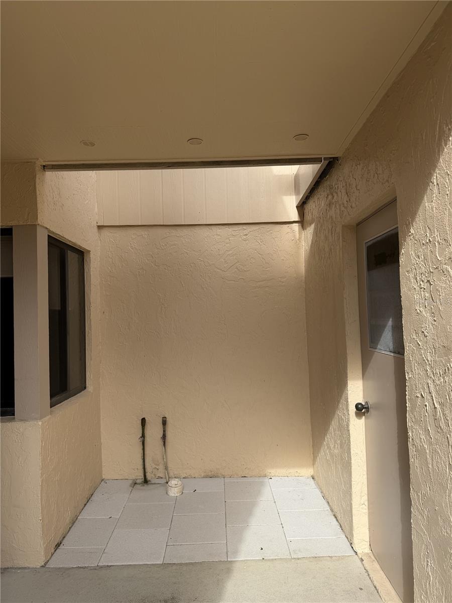 2004 LONGPOINTE CIR, VENICE, FL, 34293