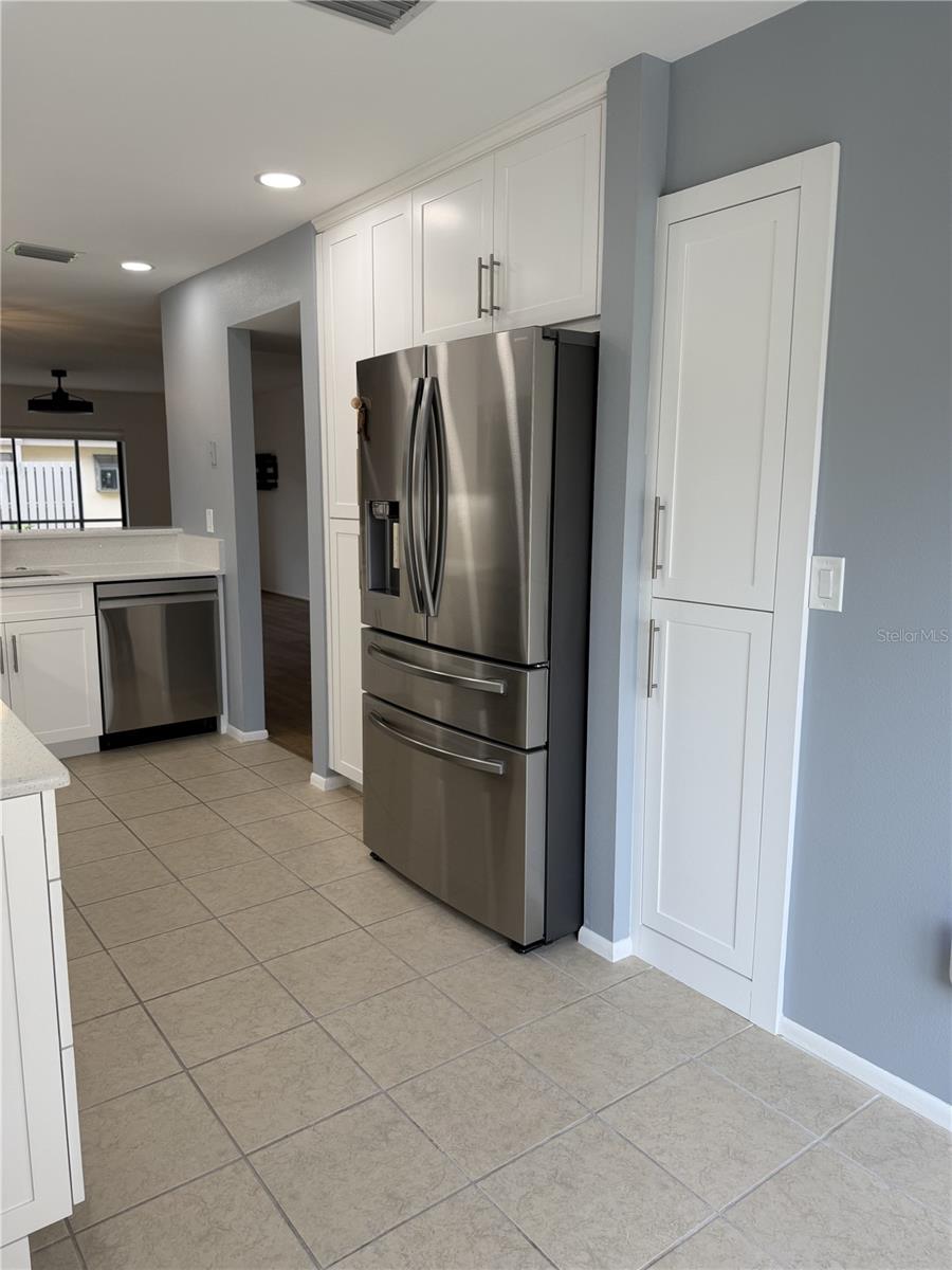 2004 LONGPOINTE CIR, VENICE, FL, 34293