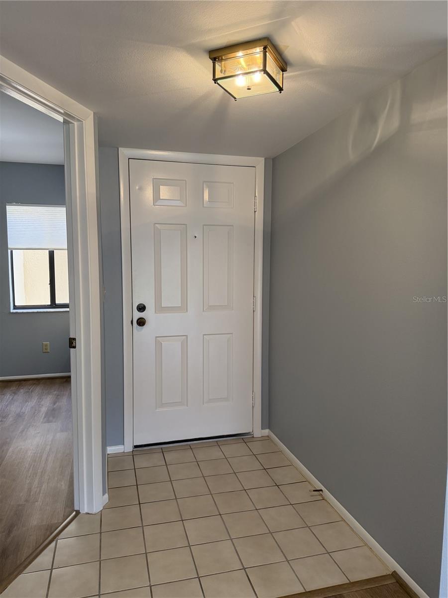 2004 LONGPOINTE CIR, VENICE, FL, 34293