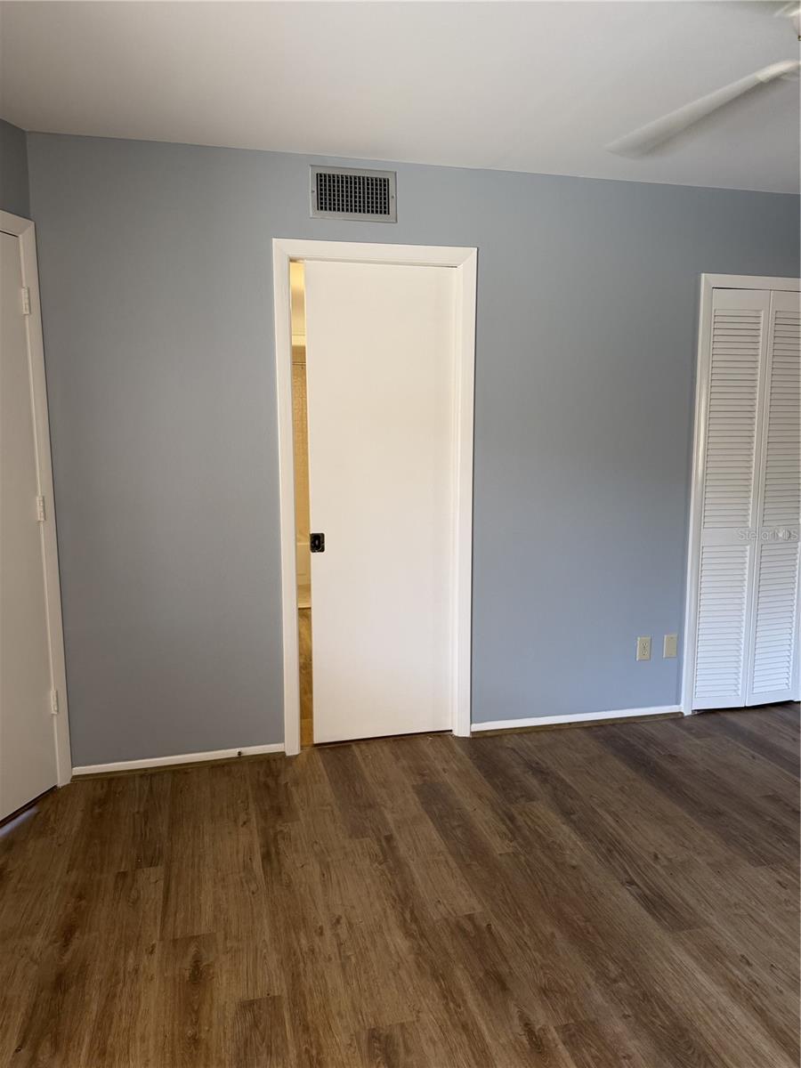 2004 LONGPOINTE CIR, VENICE, FL, 34293