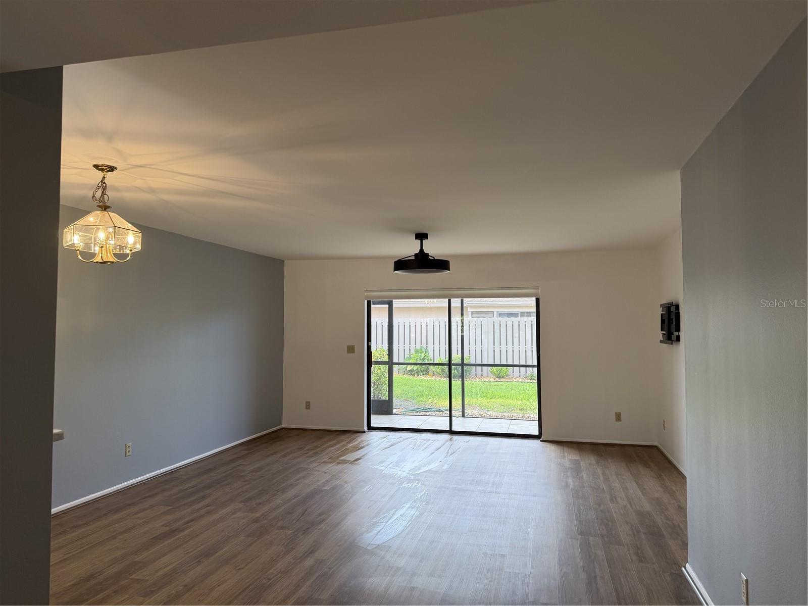 2004 LONGPOINTE CIR, VENICE, FL, 34293