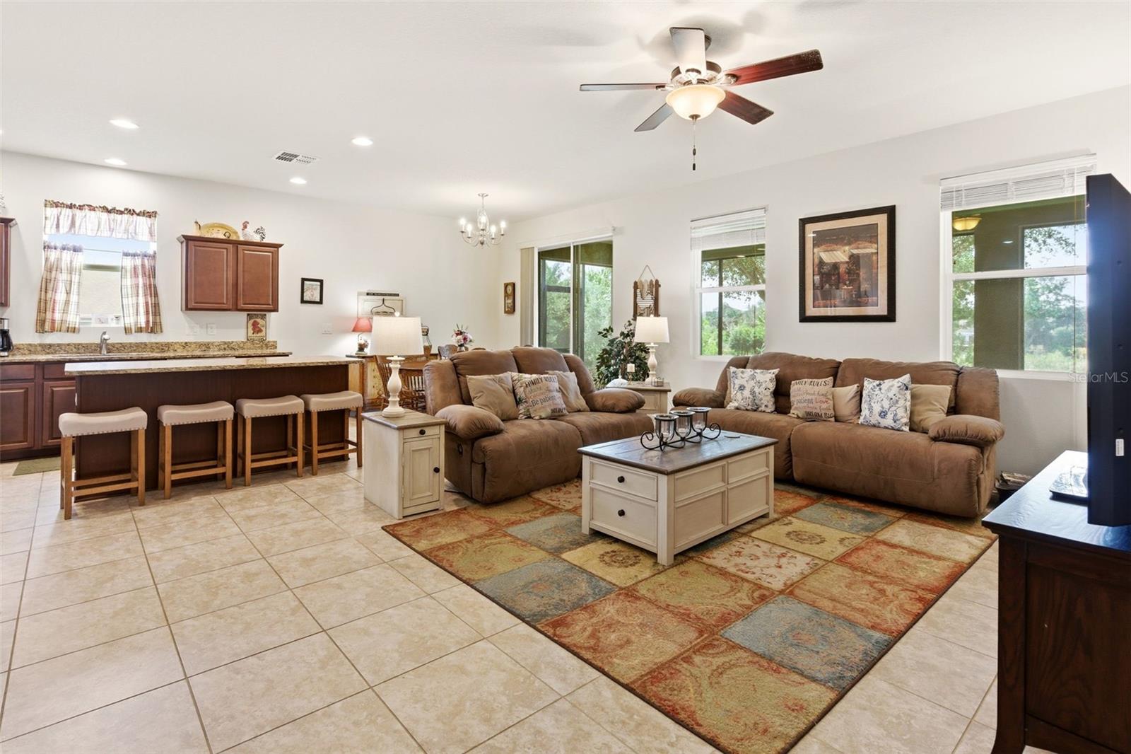 133 LAKESHORE DR, DAVENPORT, FL, 33837