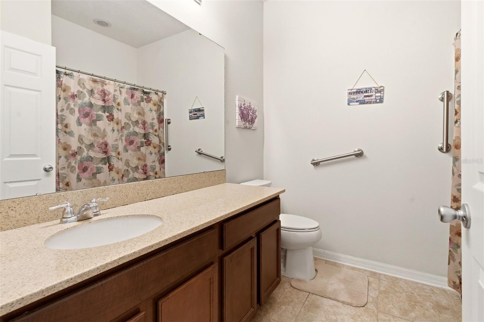 133 LAKESHORE DR, DAVENPORT, FL, 33837