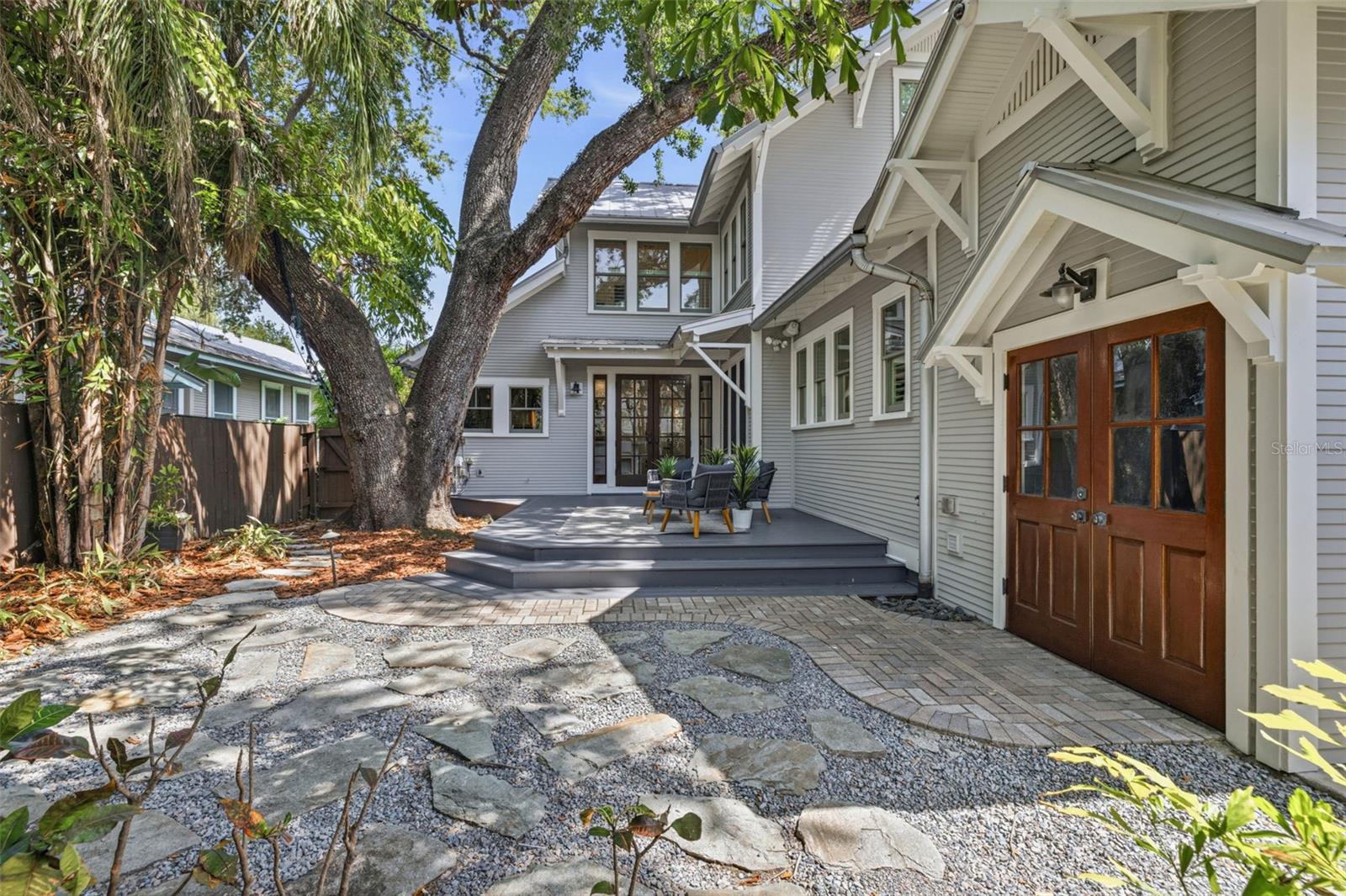 1811 W HILLS AVE, TAMPA, FL, 33606