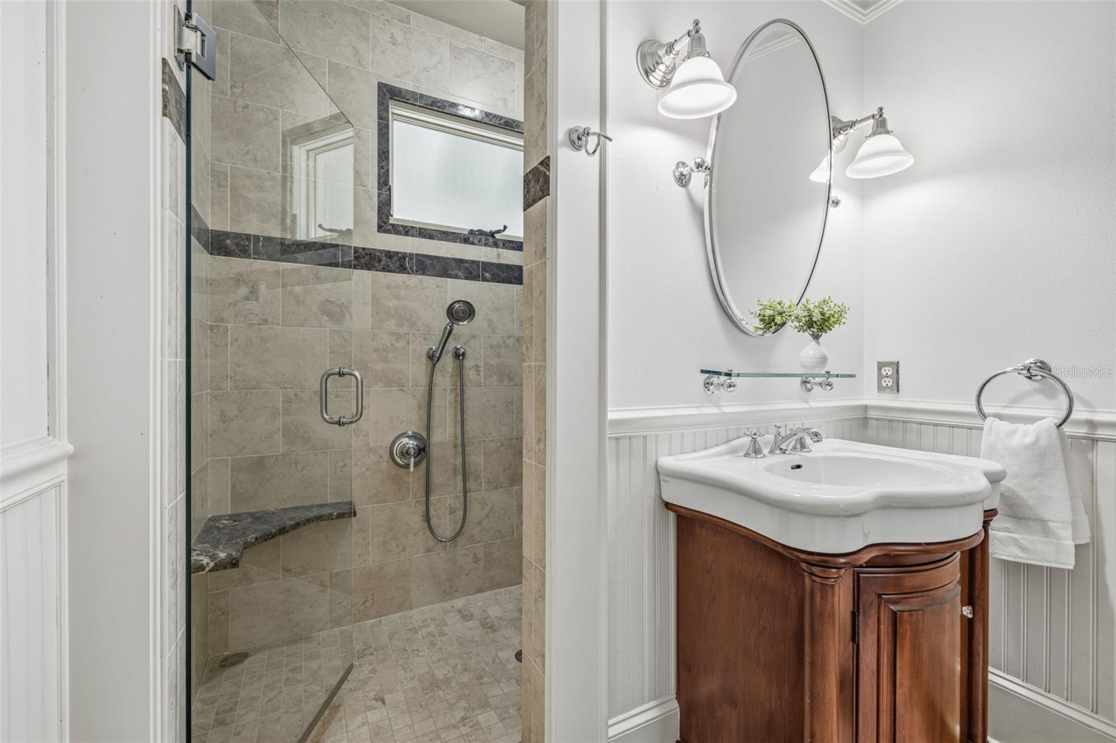 1811 W HILLS AVE, TAMPA, FL, 33606