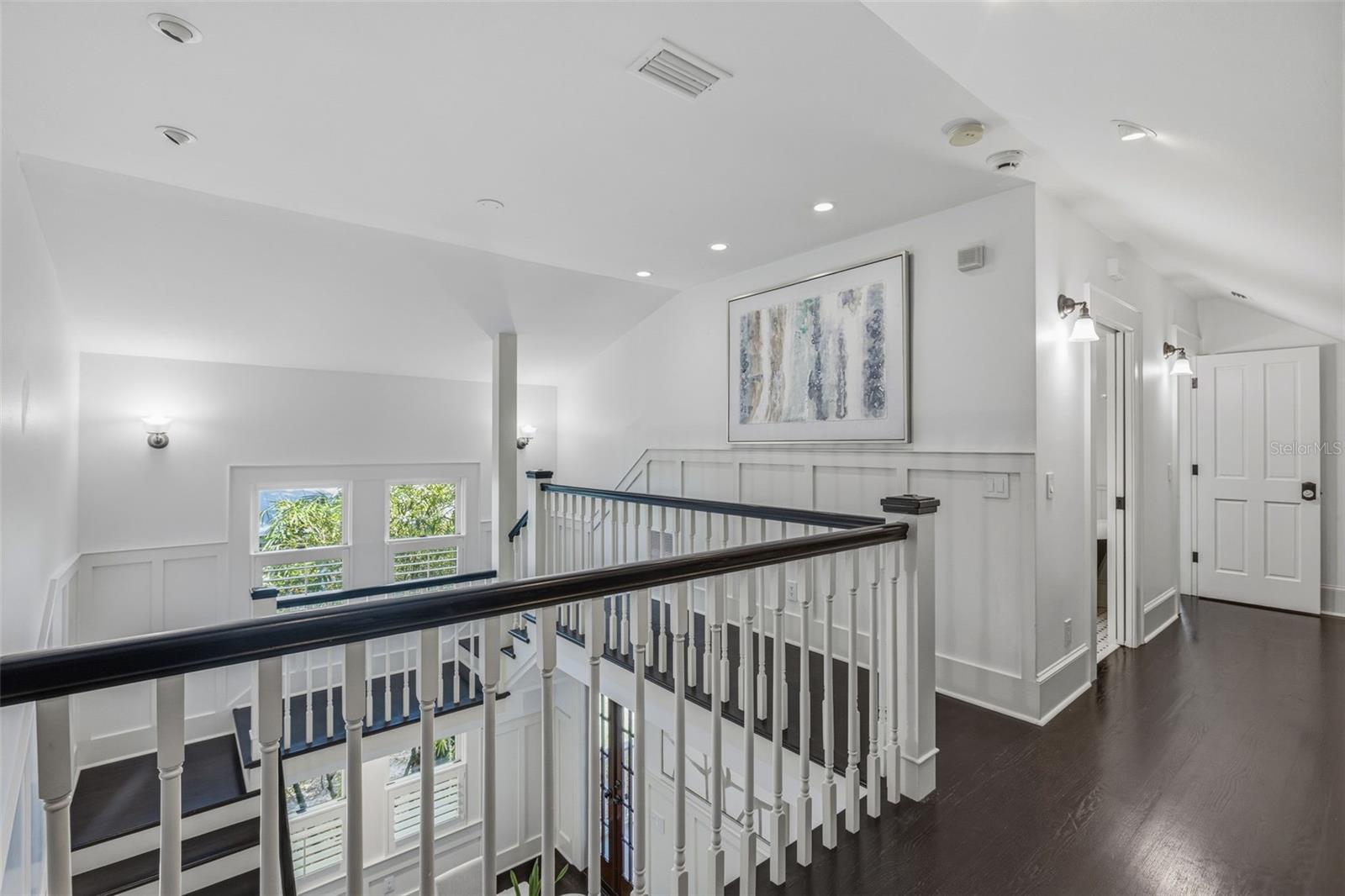 1811 W HILLS AVE, TAMPA, FL, 33606