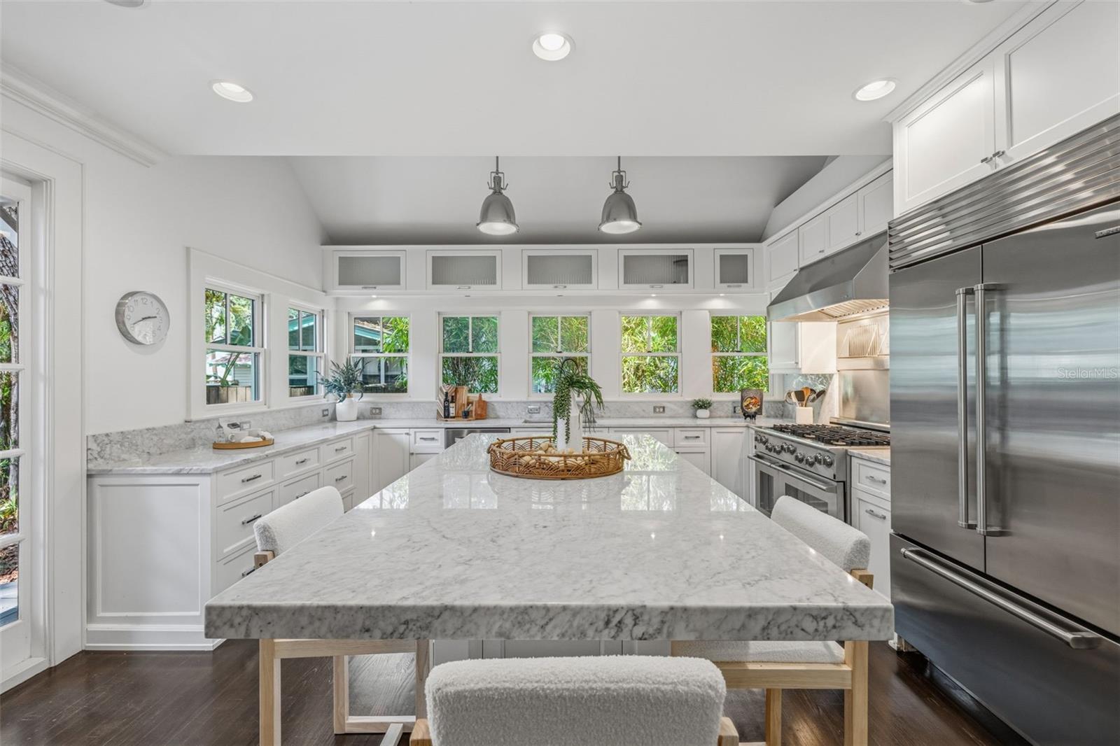 1811 W HILLS AVE, TAMPA, FL, 33606