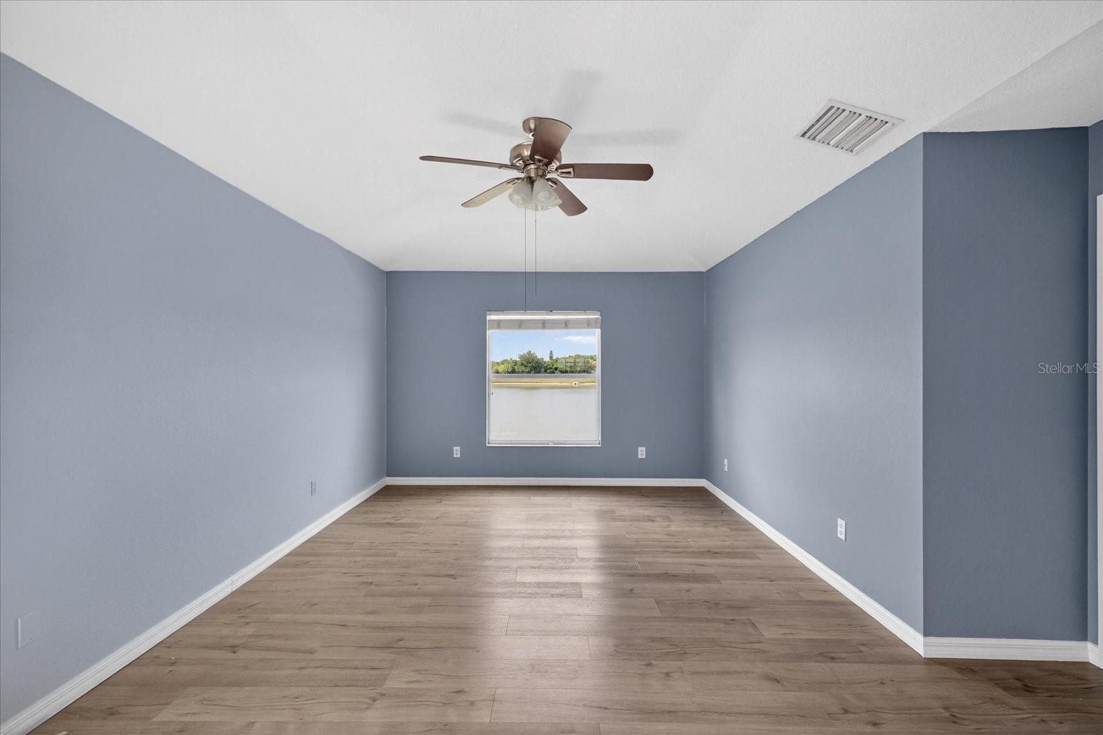 8405 CANTERBURY LAKE BLVD, TAMPA, FL, 33619