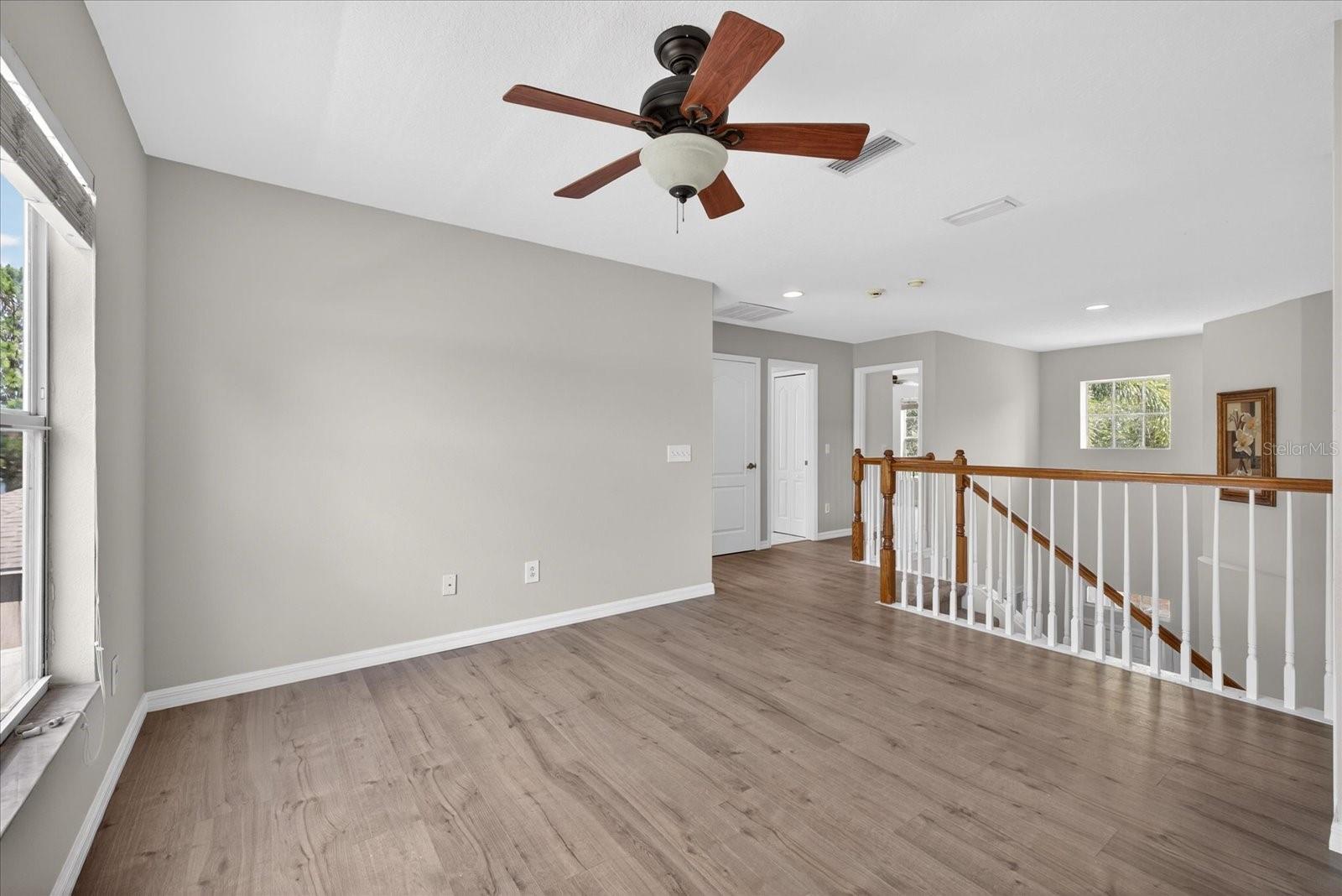 8405 CANTERBURY LAKE BLVD, TAMPA, FL, 33619