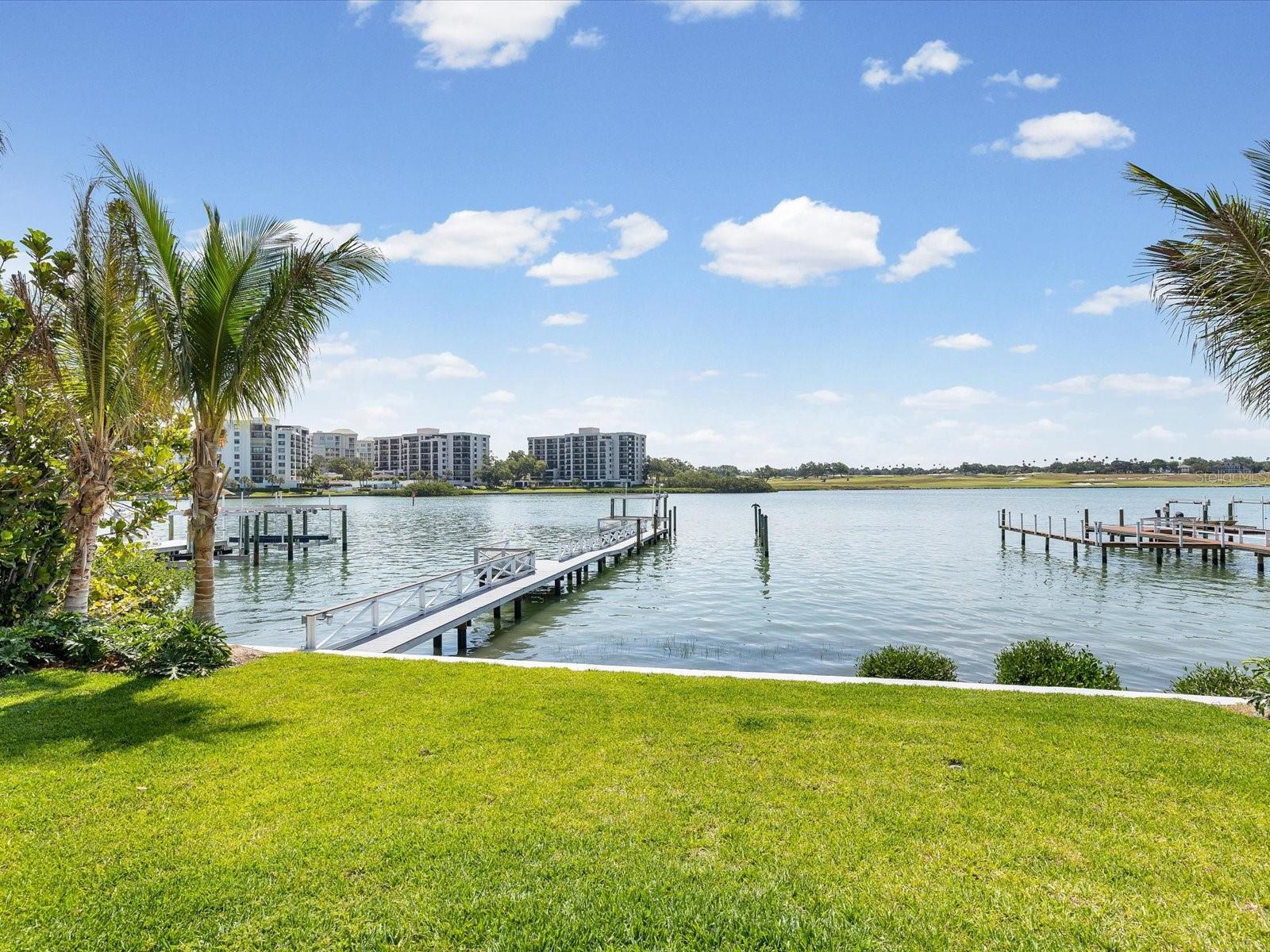 433 ST ANDREWS DR, BELLEAIR, FL, 33756