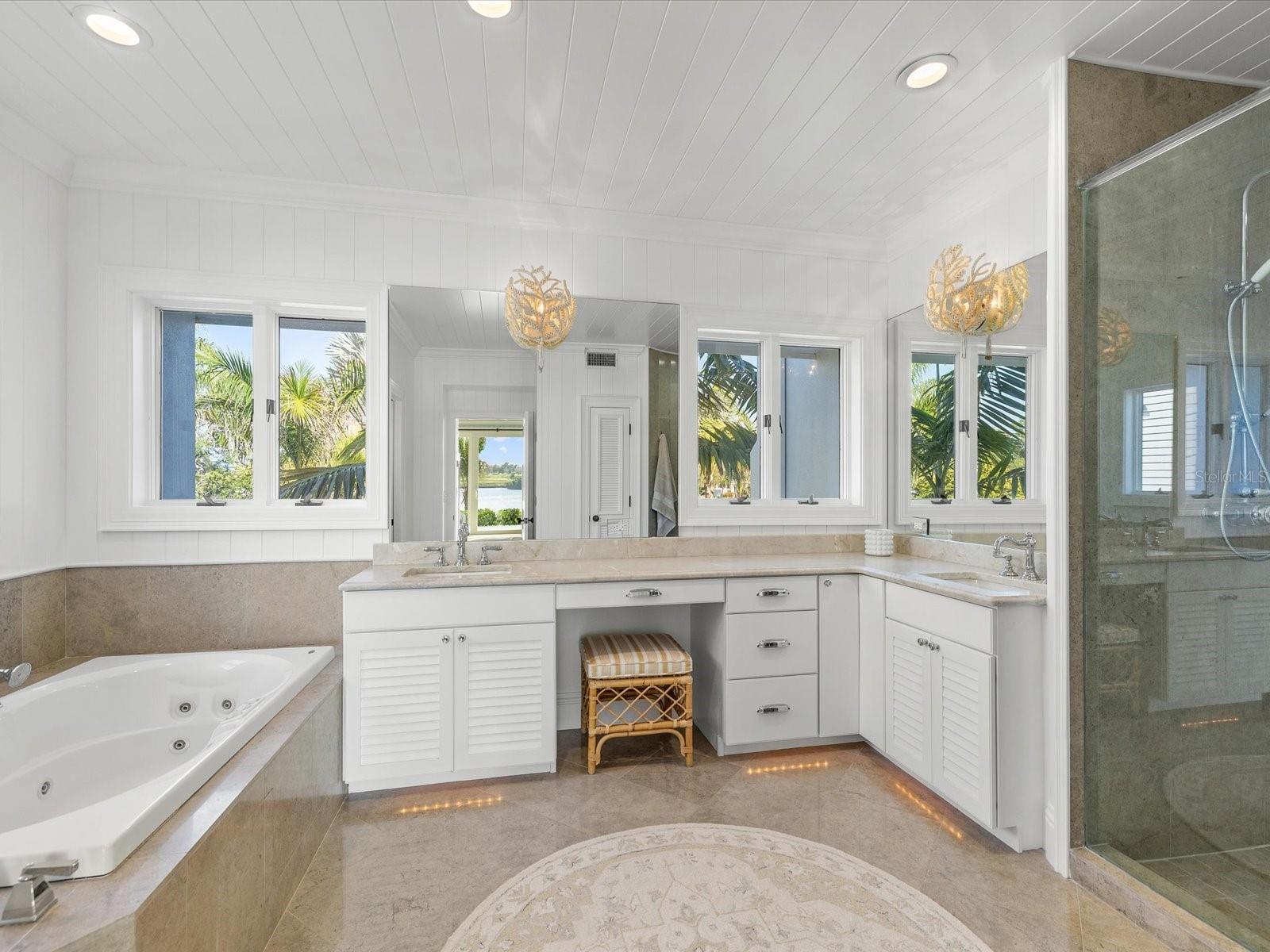 433 ST ANDREWS DR, BELLEAIR, FL, 33756