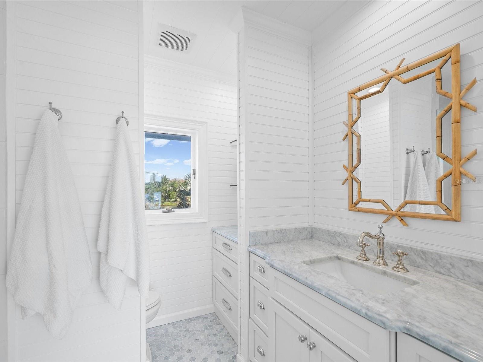 433 ST ANDREWS DR, BELLEAIR, FL, 33756