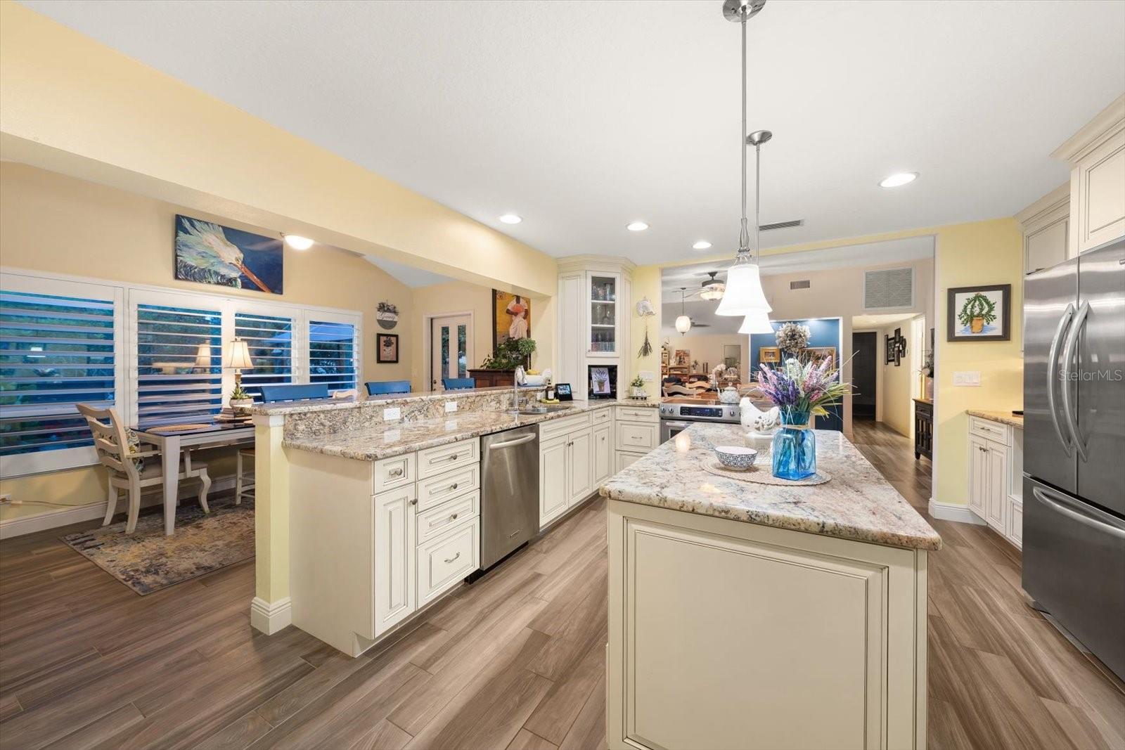 13300 INDIAN ROCKS RD #201, LARGO, FL, 33774