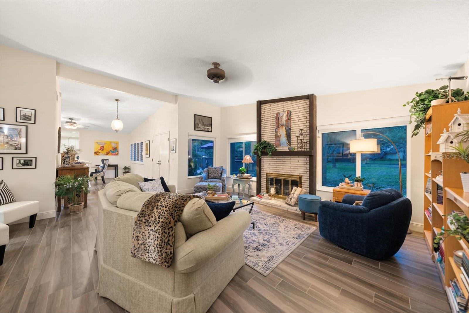 13300 INDIAN ROCKS RD #201, LARGO, FL, 33774