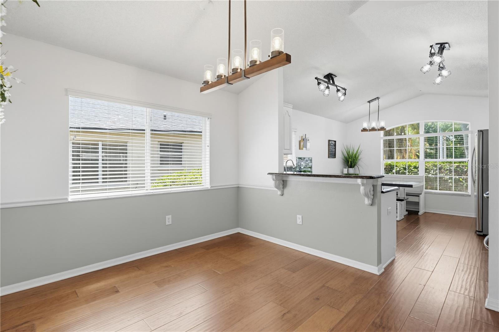 10236 CHARLESTON CORNER RD, TAMPA, FL, 33635